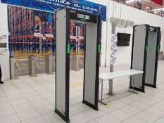 Lot of (3) pcs of metal arc detector