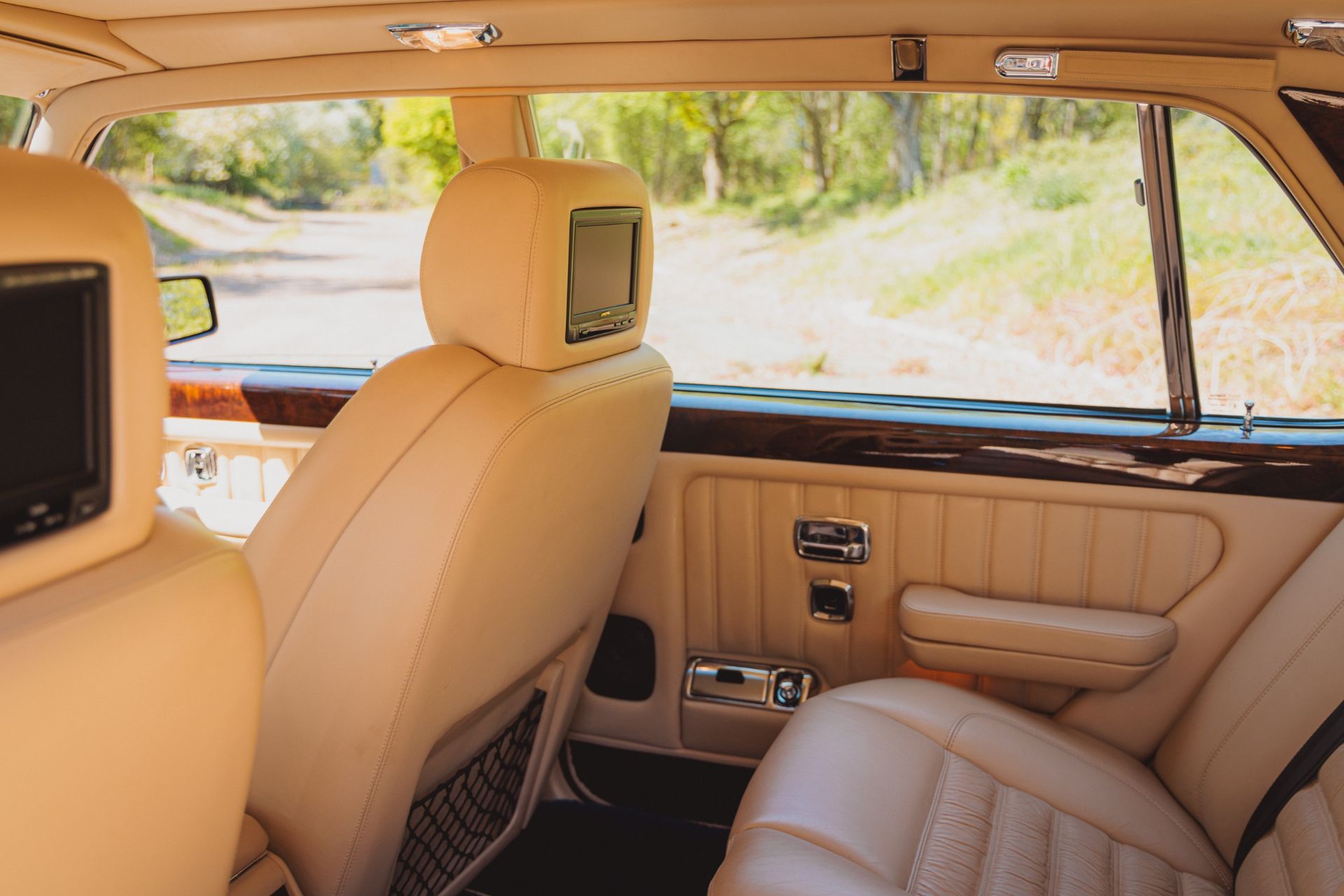 1998 Bentley Brooklands R Mulliner Offered From The Continental Performance Collection - 98 of 100 - Image 58 of 73