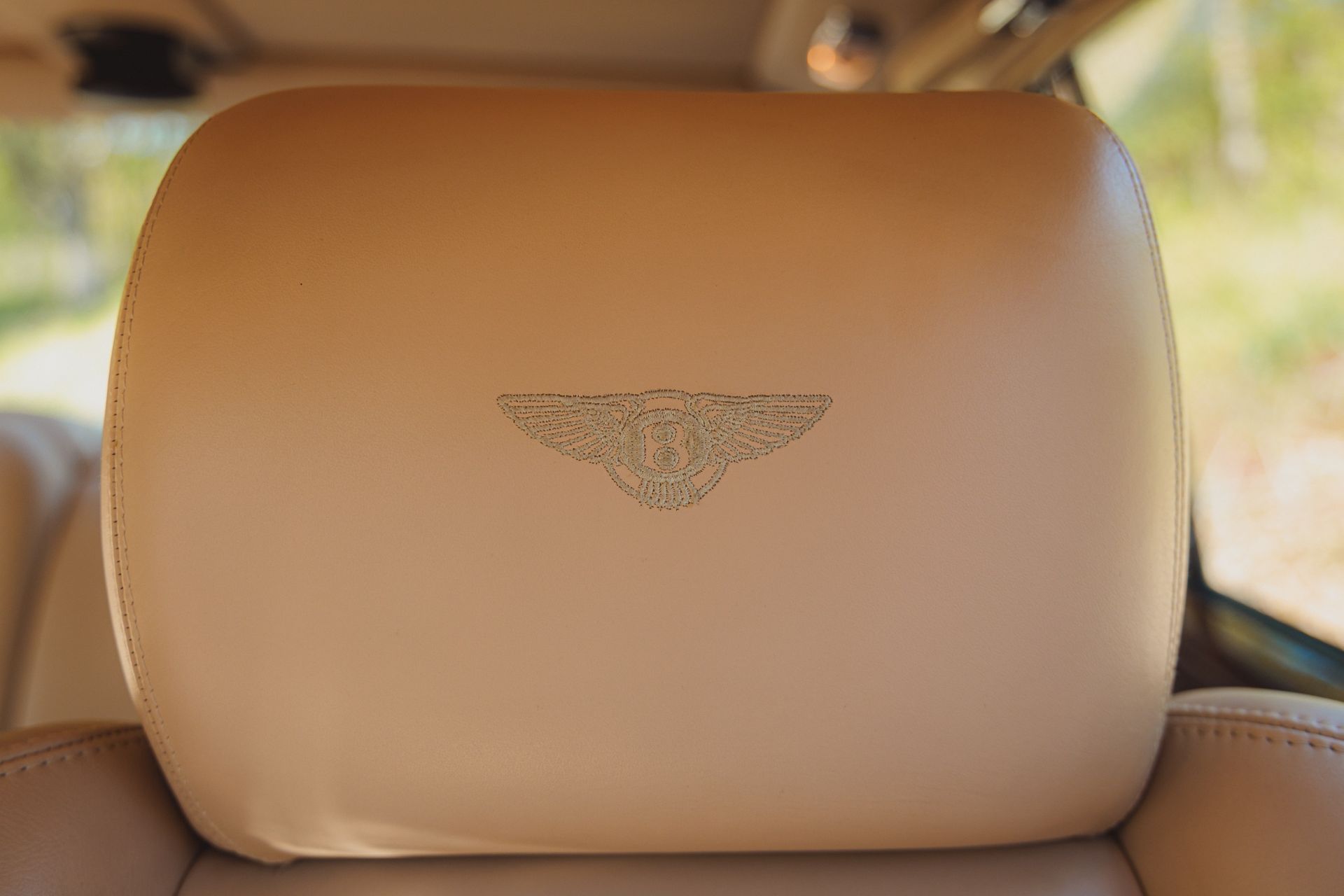 1998 Bentley Brooklands R Mulliner Offered From The Continental Performance Collection - 98 of 100 - Image 53 of 73