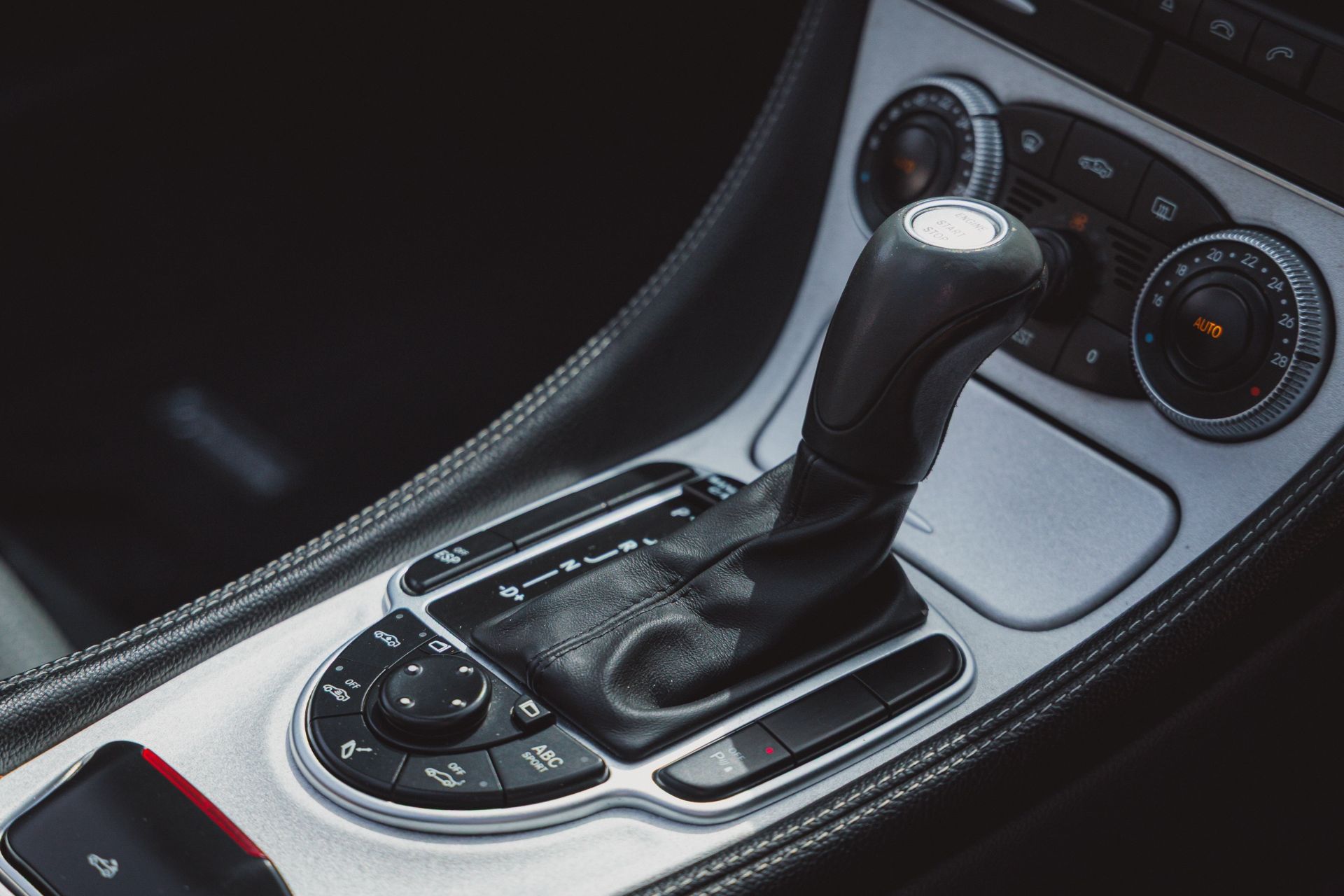 2004 Mercedes-Benz SL55 AMG F1 Performance Pack Offered From The Continental Performance Collection - Image 18 of 29