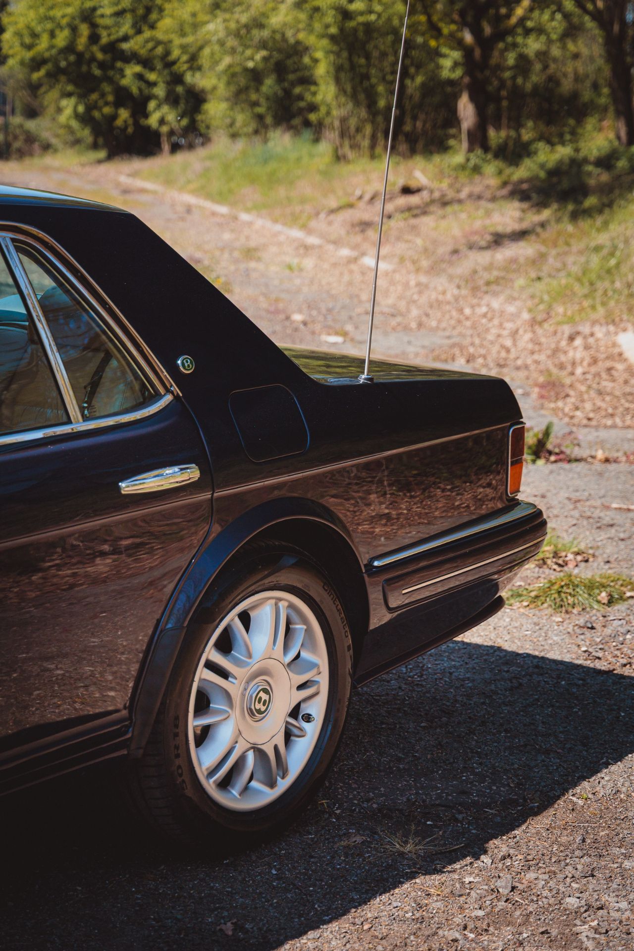 1998 Bentley Brooklands R Mulliner Offered From The Continental Performance Collection - 98 of 100 - Image 18 of 73
