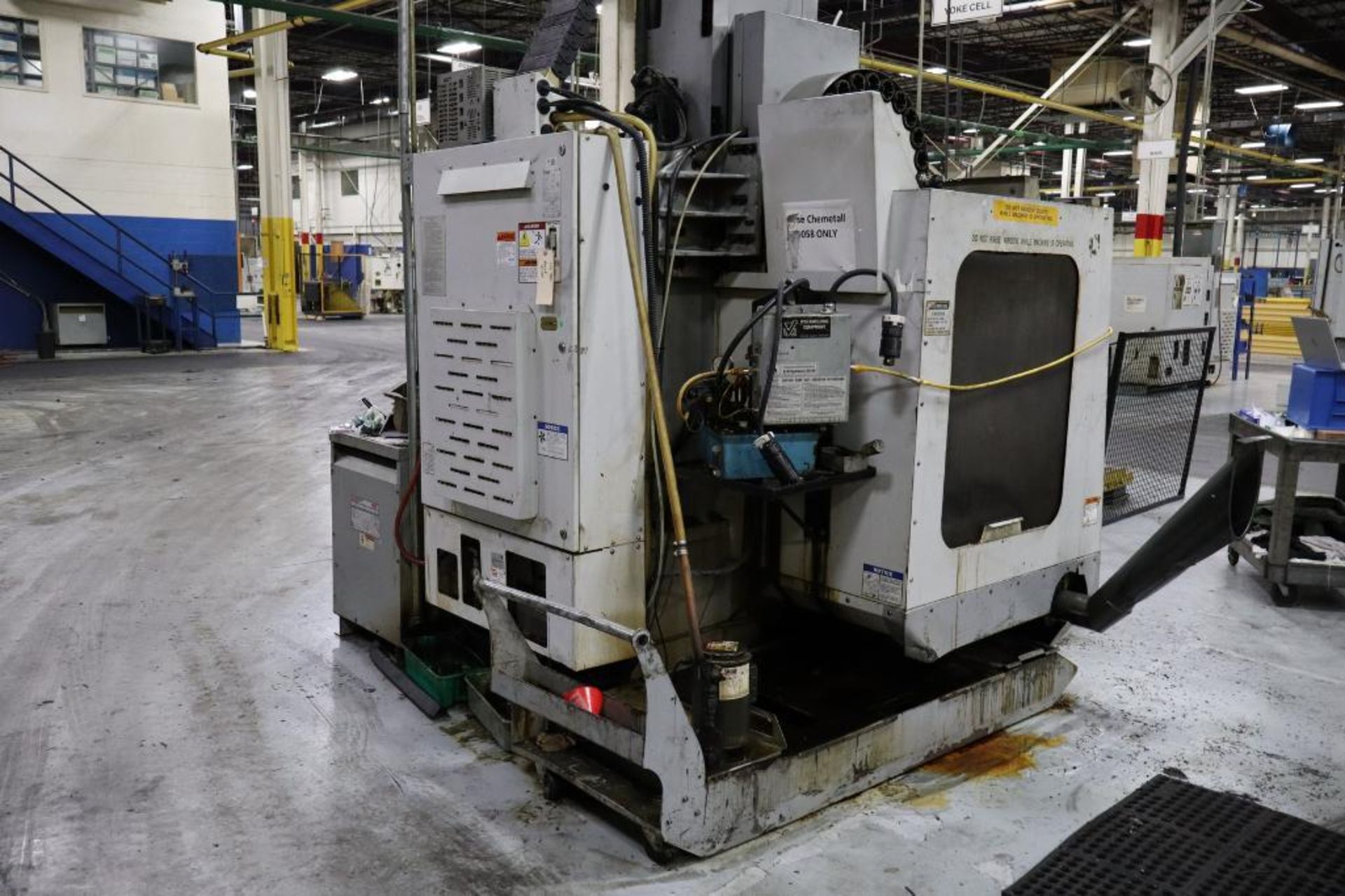 Haas VF-2SS Super CNC Vertical Machining Center S/N 1051943 - Image 6 of 7