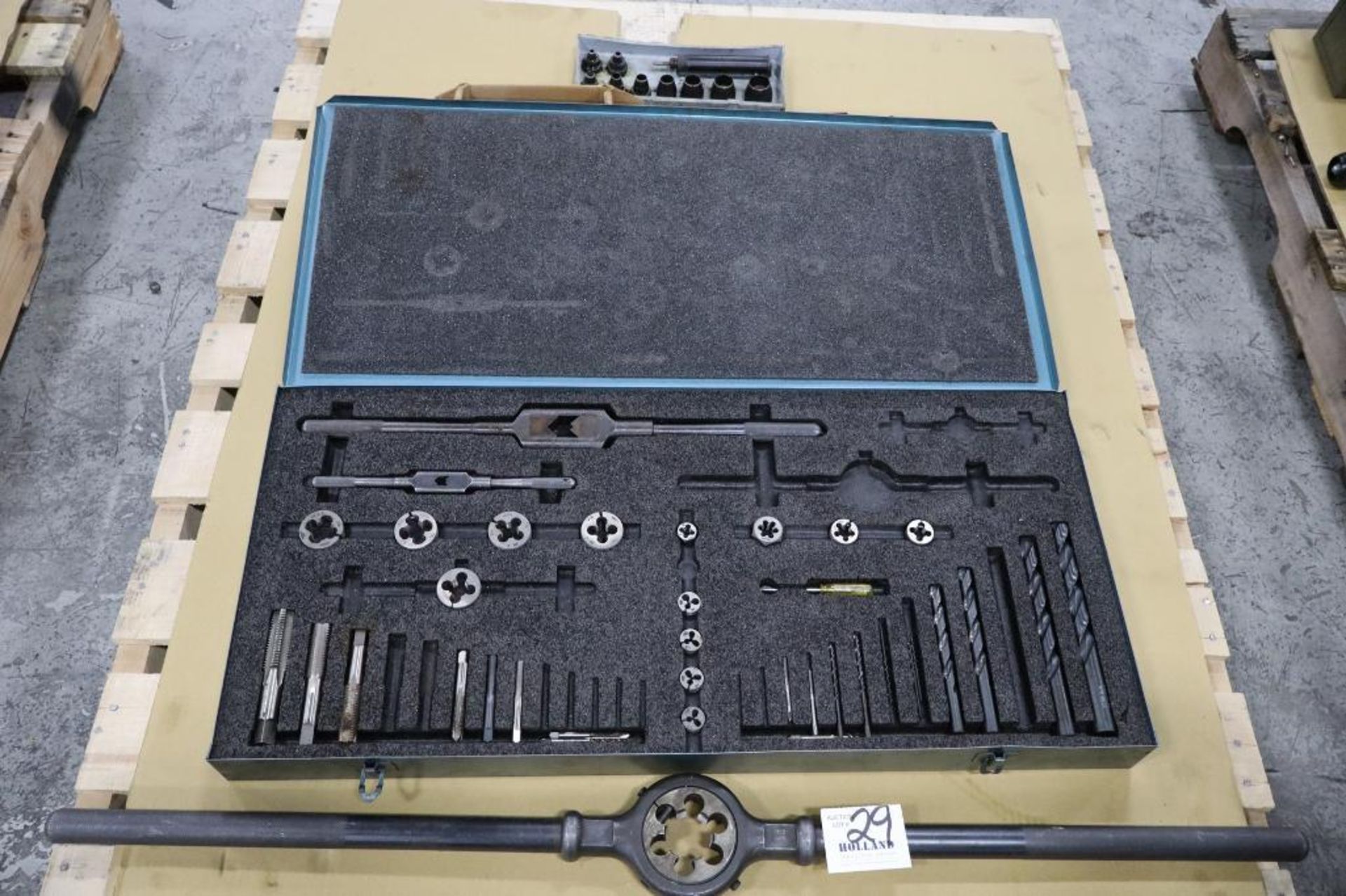 Greenley Metric Tap & Die Set with GTD 48" Die Handle - Image 2 of 2