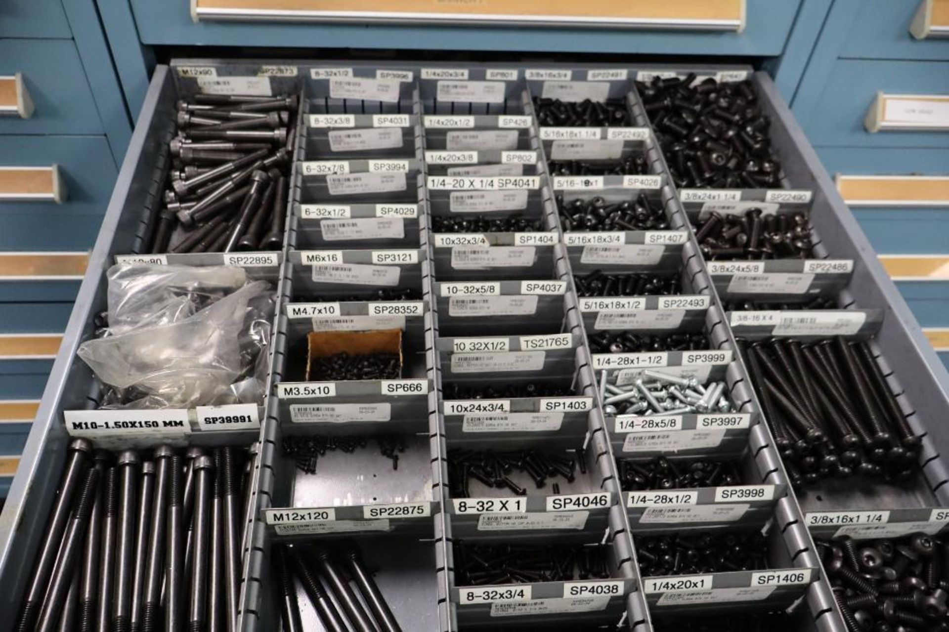 Contents of Cabinet to Include Assorted Fastner Hardware - Image 3 of 8