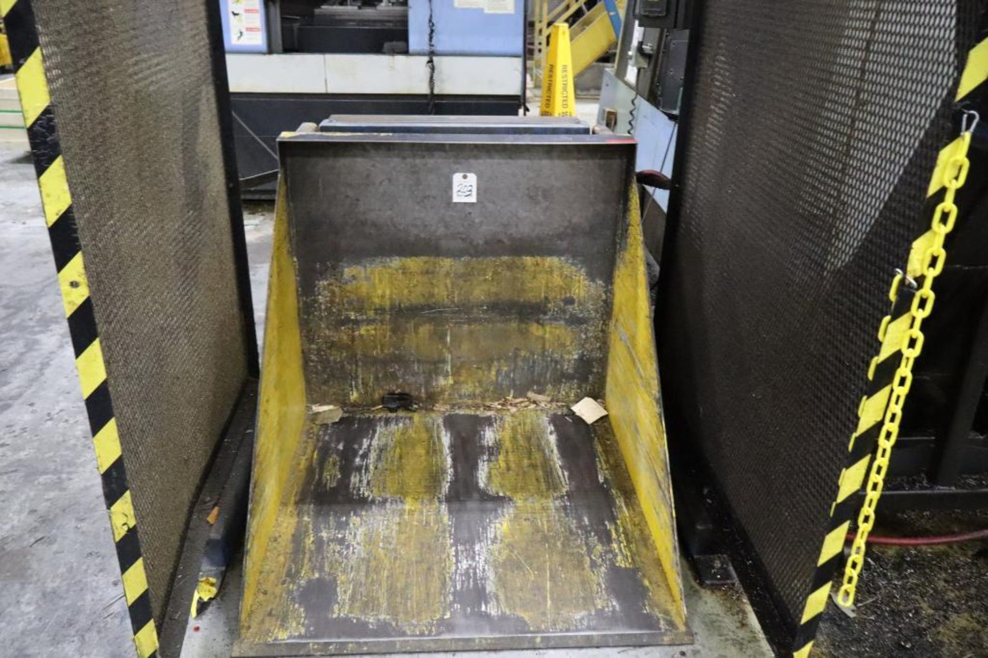 Pentalift 4,000 Lb. Capacity Tilt Table - Image 2 of 2