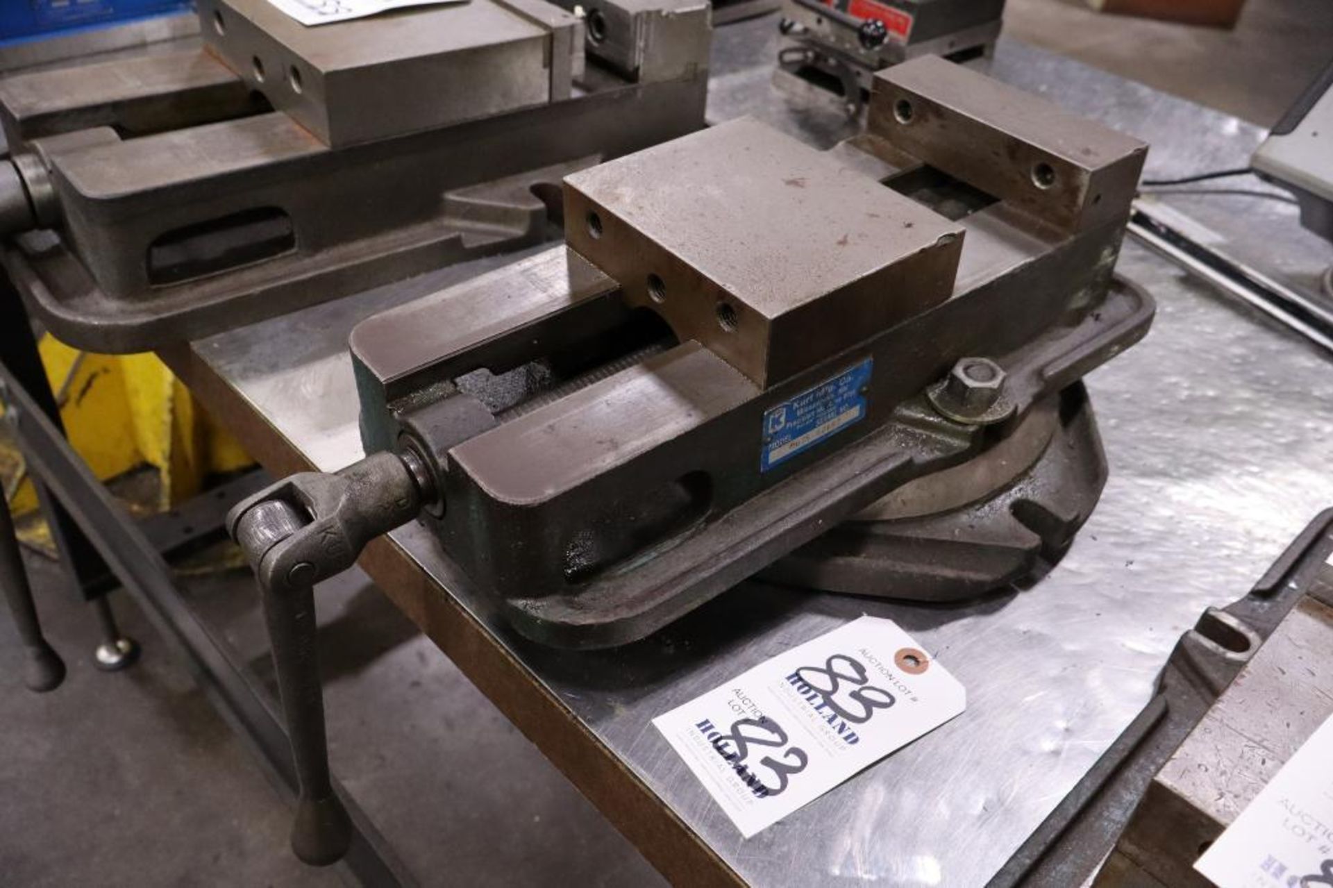 Kurt D675 6" Machine Vise with Swivel Plate