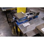 Kurt 3800V 8" Machine Vise