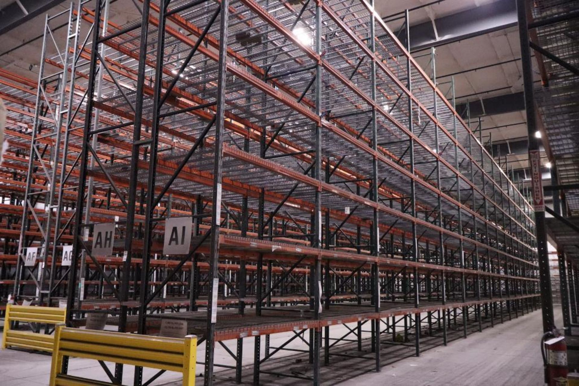 (38) Ridg-U-Rack RUR H43 Pallet Racking Sections, 32' Uprights, 8' Beams, Slotted Style, XL Footplat
