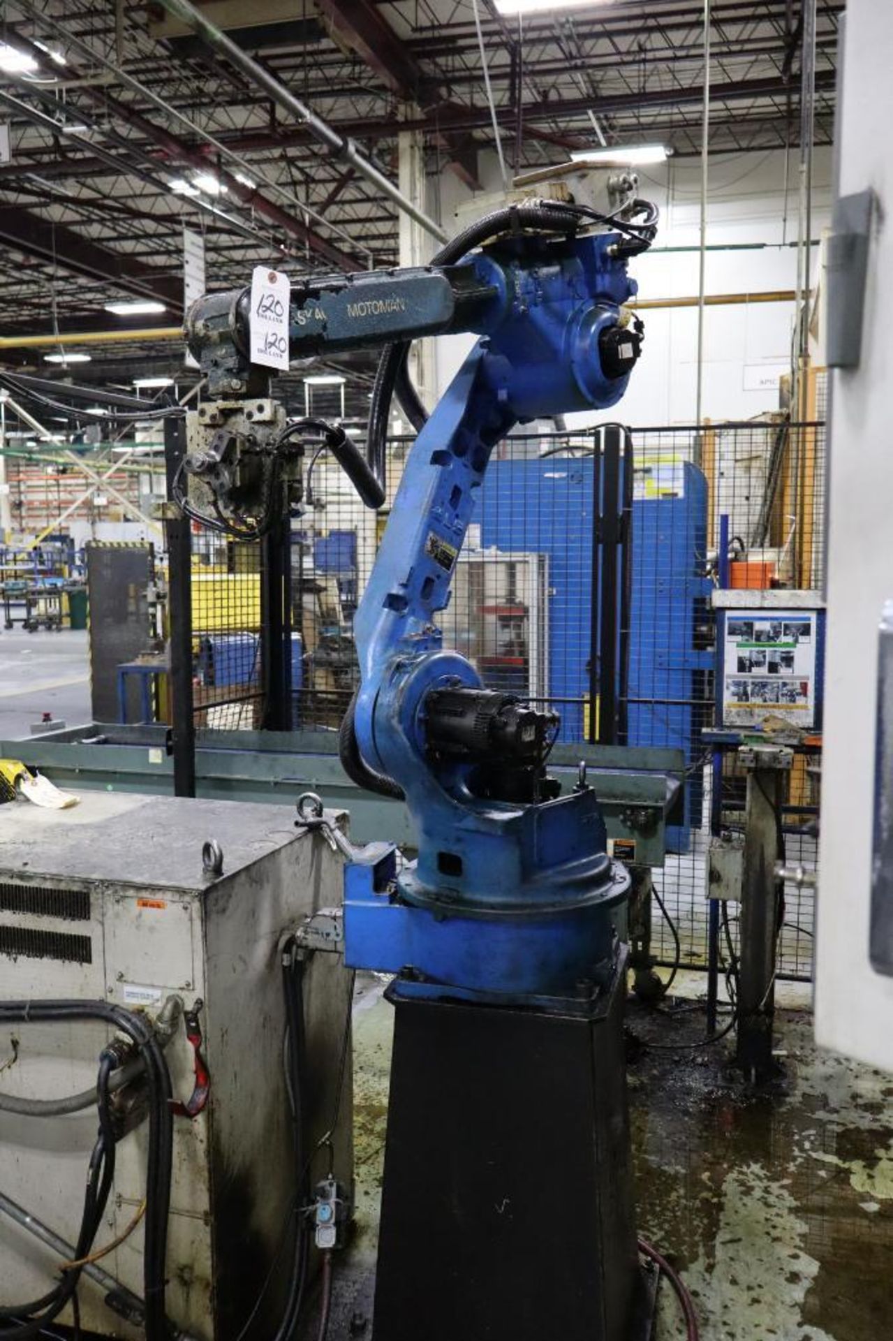 Yaskawa Motoman HP20D Robot S/N RH9G00-36