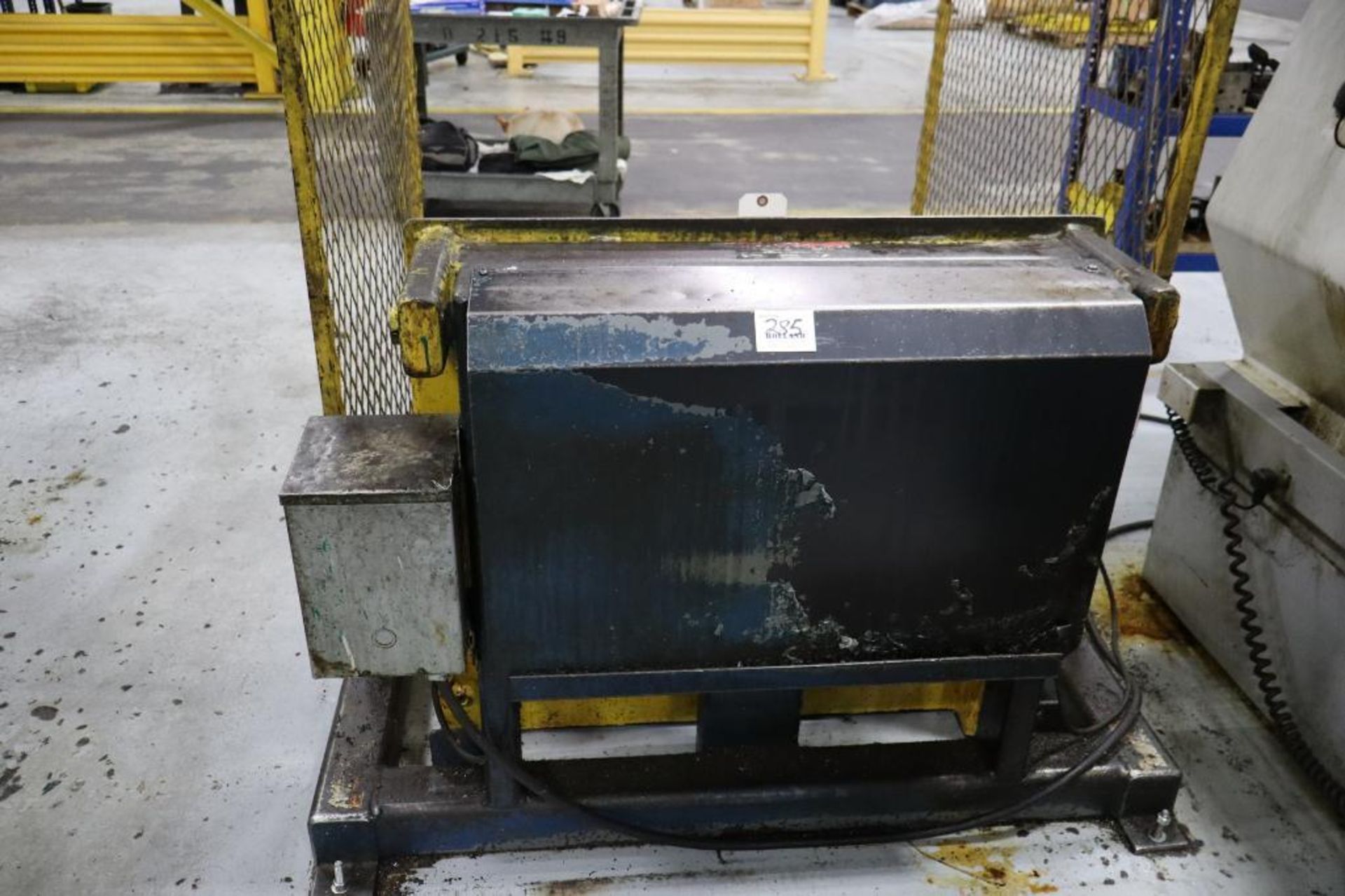 Pentalift 4,000 Lb. Capacity Tilt Table - Image 2 of 2