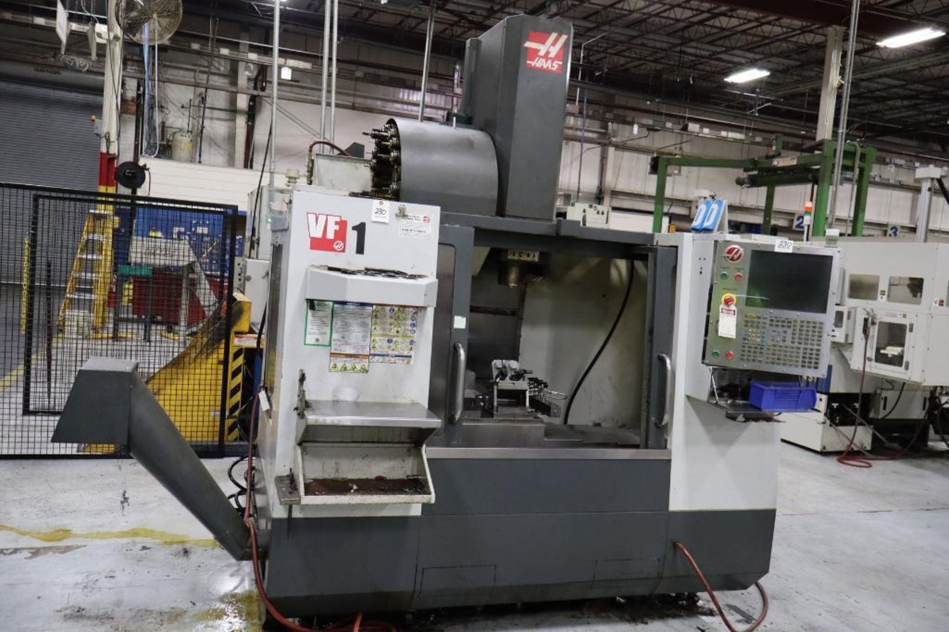 Hass VF1 CNC Vertical Machining Center S/N1080813 DOM10/10