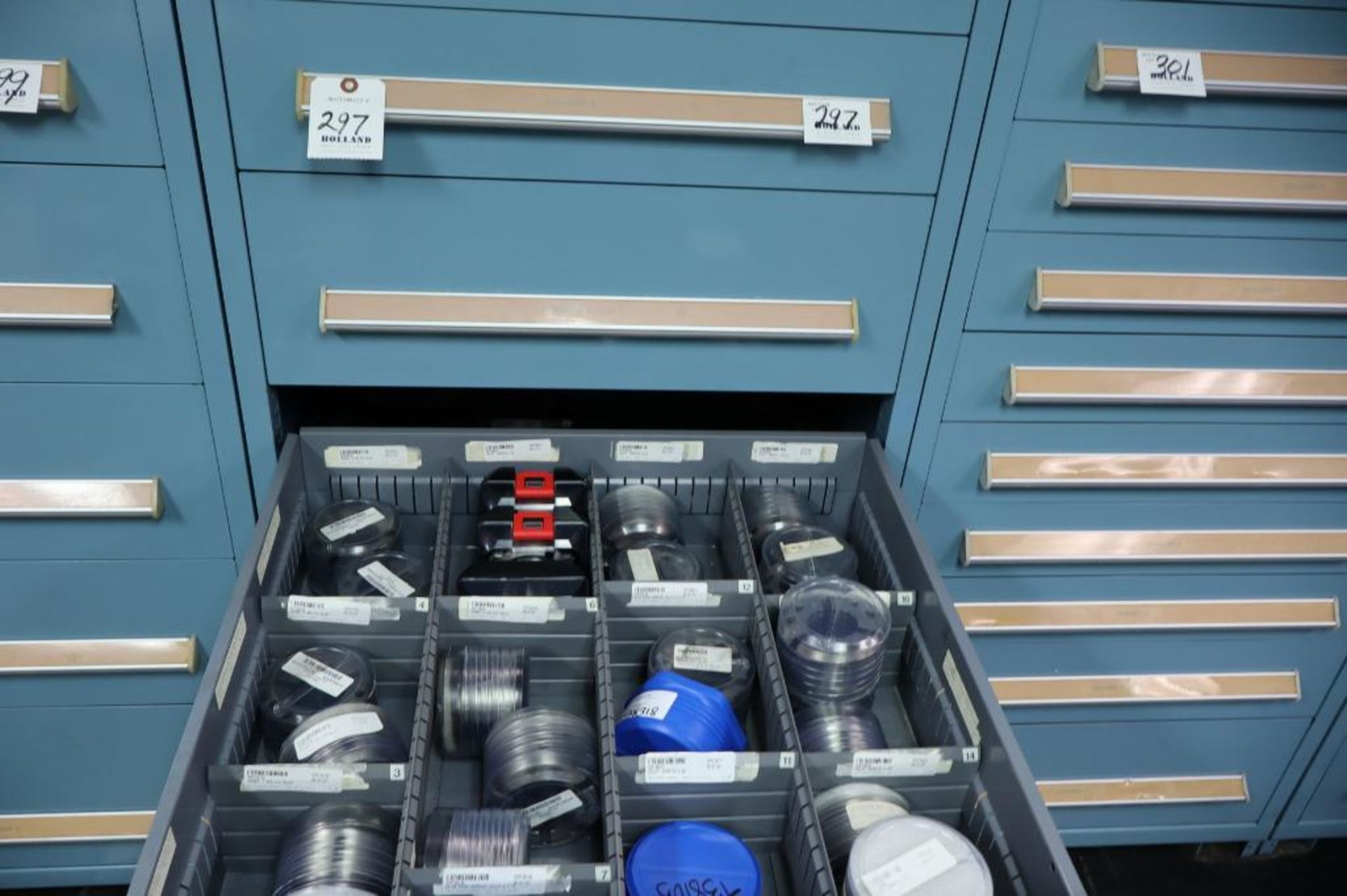Lot of Assorted Machine Tooling including Serrated Collets
