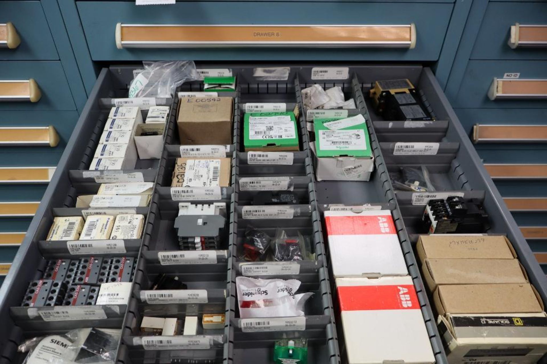 Contents of Cabinet to Include Electrical Relays, Contacts, Start/Stop Buttons - Image 2 of 8