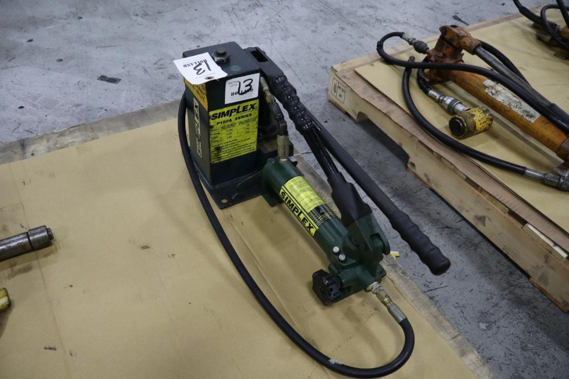 Simplex P1603A 12,000 PSI Hand Pump with Simplex P20 Hydraulic Hand Pump