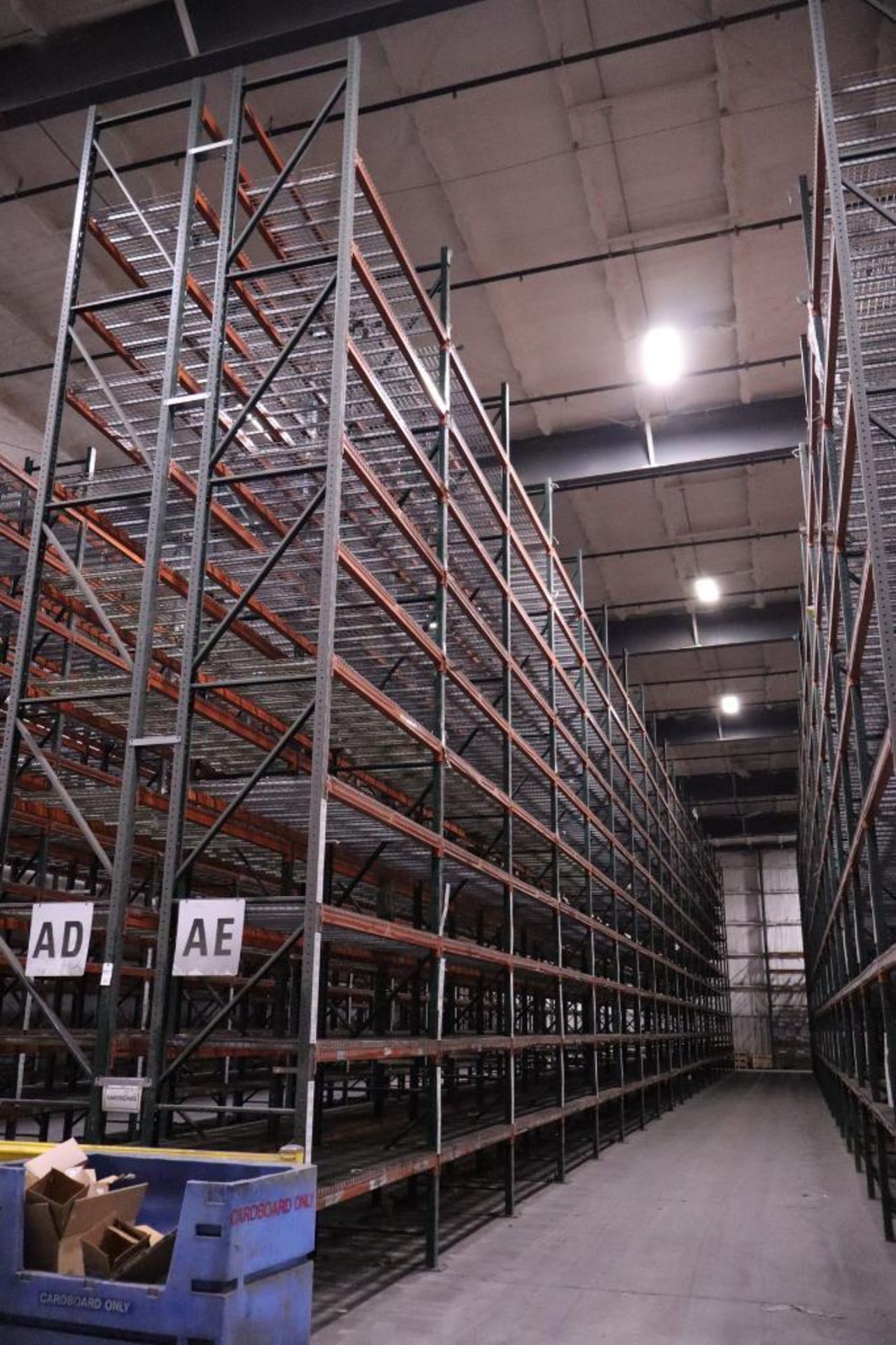 (38) Ridg-U-Rack RUR H43 Pallet Racking Sections, 32' Uprights, 8' Beams, Slotted Style, XL Footplat