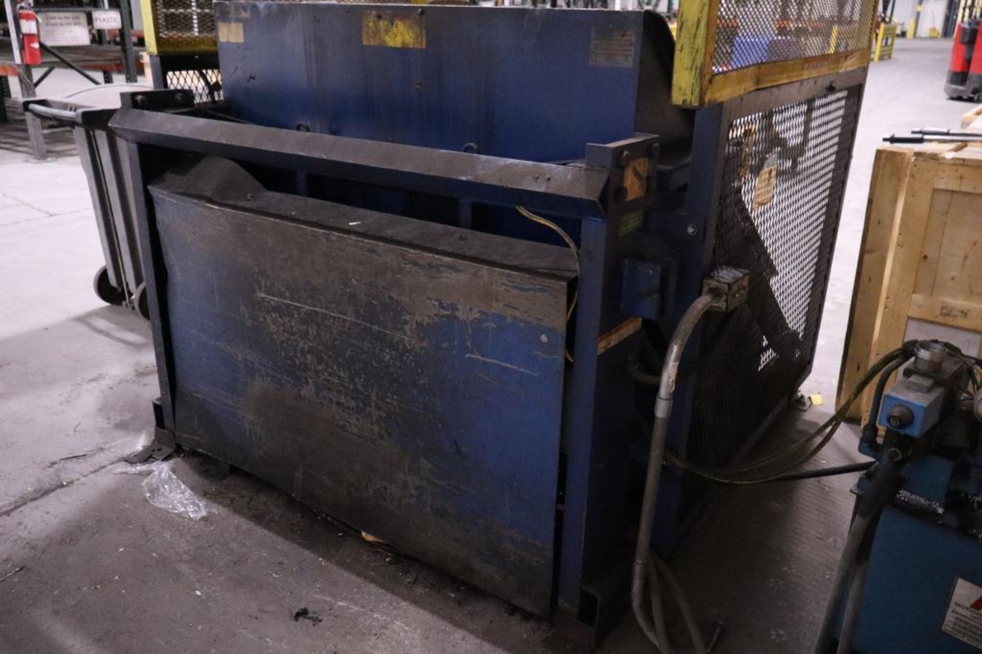 T & S Equipment HBD-6-3 6,000 Lb. Capacity Hydraulic Tilt Table - Image 3 of 3