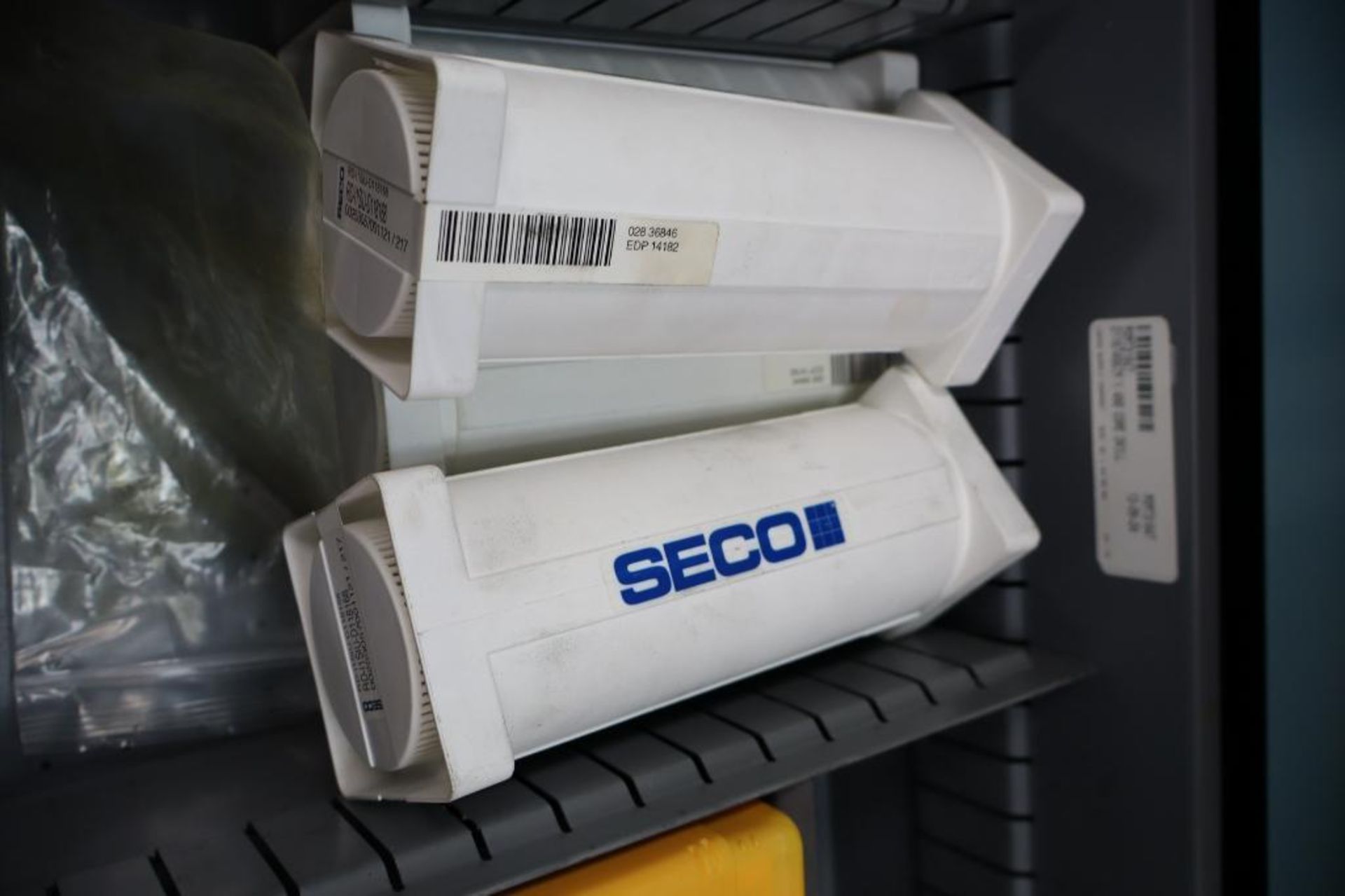 Contents of Cabinet to Include Sandvick Tool Holders and Tools, End Mill Taper 40 Tool Holders, Seco - Image 6 of 8