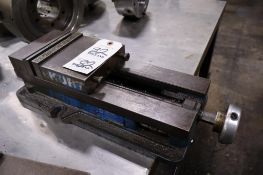 Kurt D688 Angle Lock 6