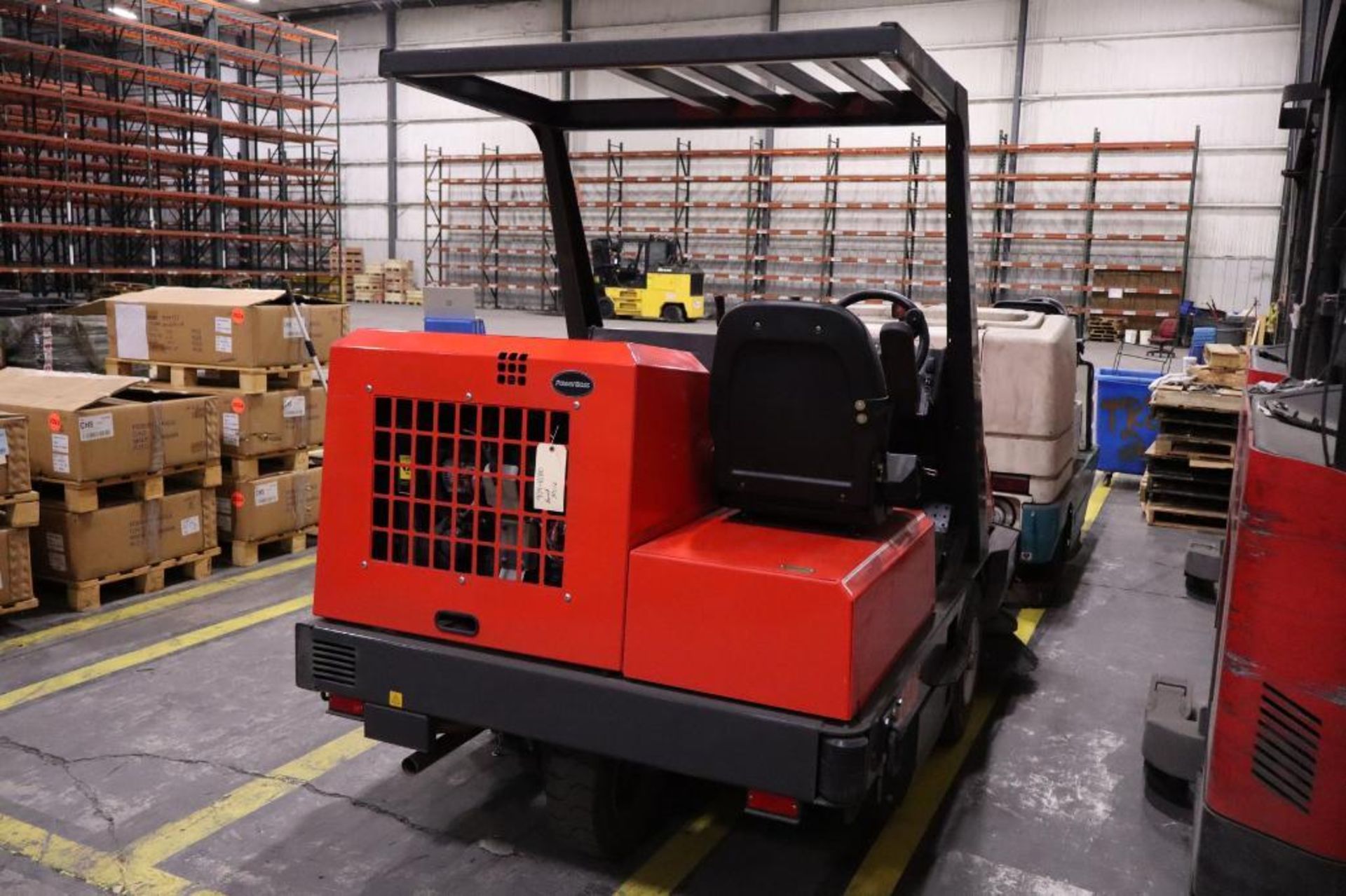Atlas PB620LP Power Boss LPG Floor Sweeper 156.2 Hours S/N 23PB1184 - Image 2 of 6