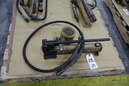 Enerpac P391 Hydraulic Hand Pump with RCS502 Ram