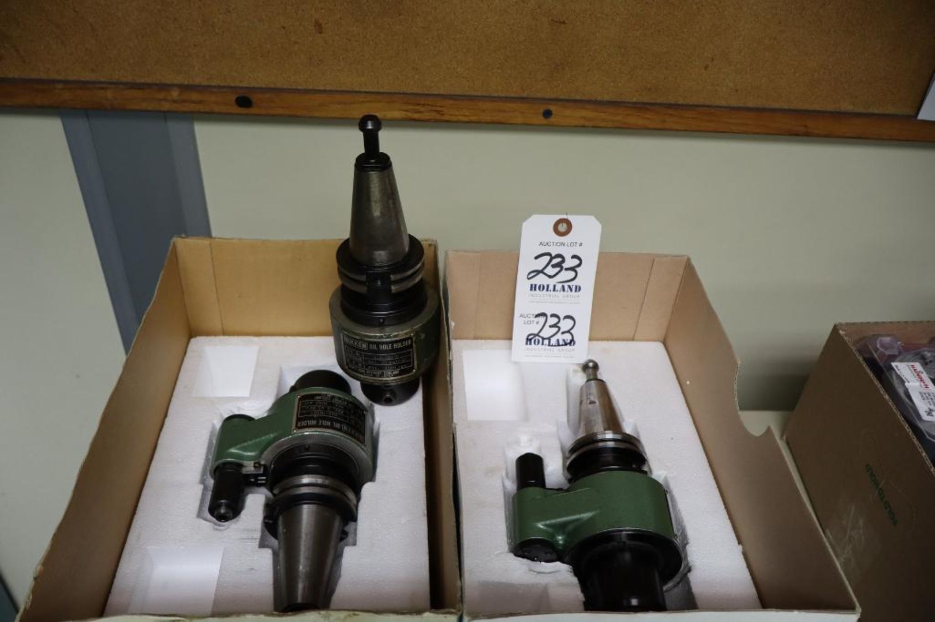 (3) Nikken Cat-40 Oil Hole Tool Holders