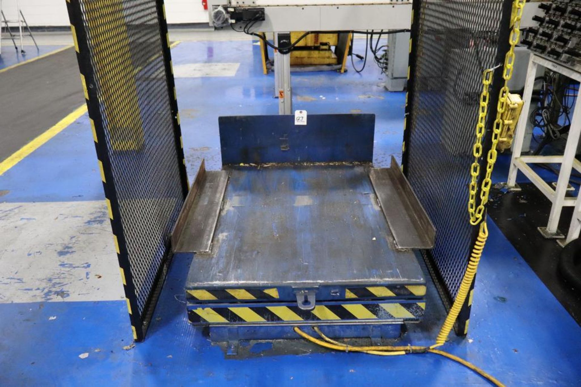 Vestil 4,000 Lb. Capacity Ground Lift Table with Push Button Control
