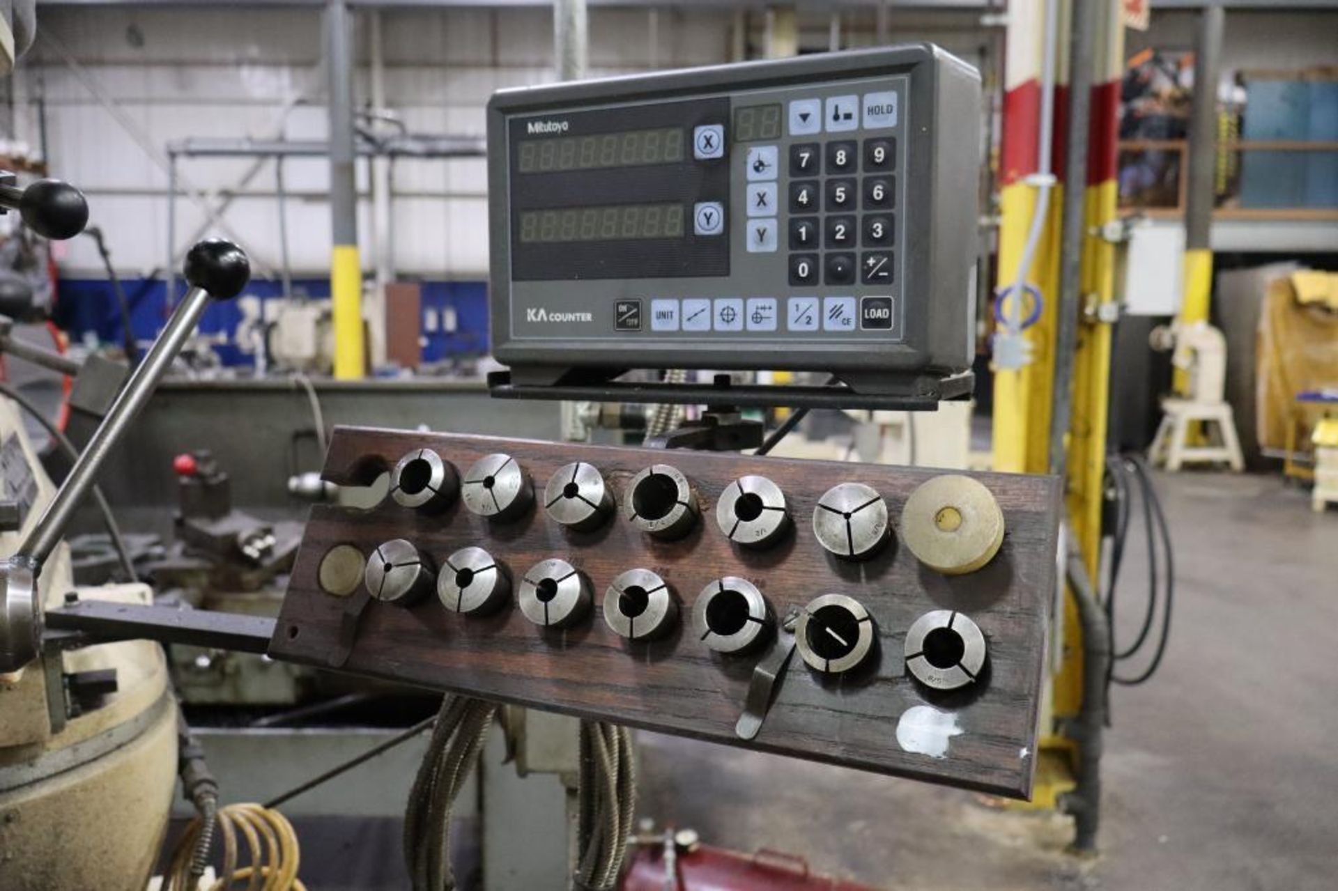Bridgeport 2 HP Knee Mill S/N 270918 - Image 3 of 5