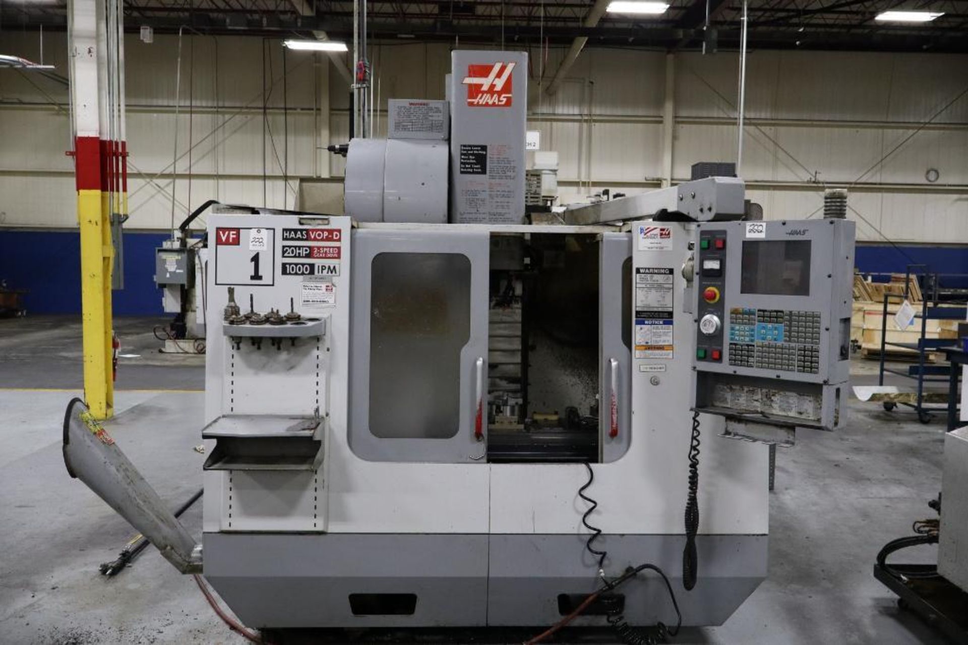 Hass VF1 CNC Vertical Machining Center S/N1080813 DOM10/10