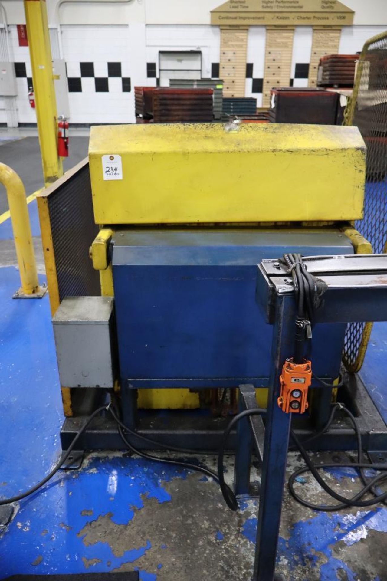 Pentalift 4,000 Lb. Capacity Tilt Table - Image 2 of 2