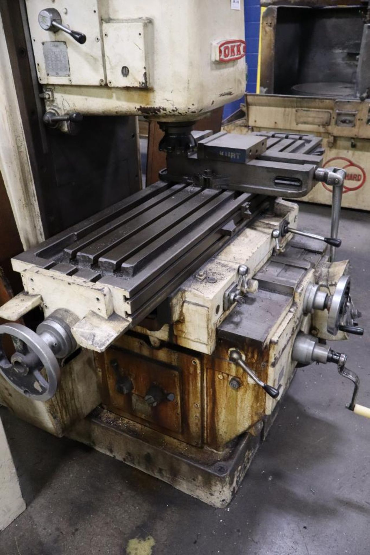 OKK MH-3V Vertical Mill S/N 569 - Image 3 of 4