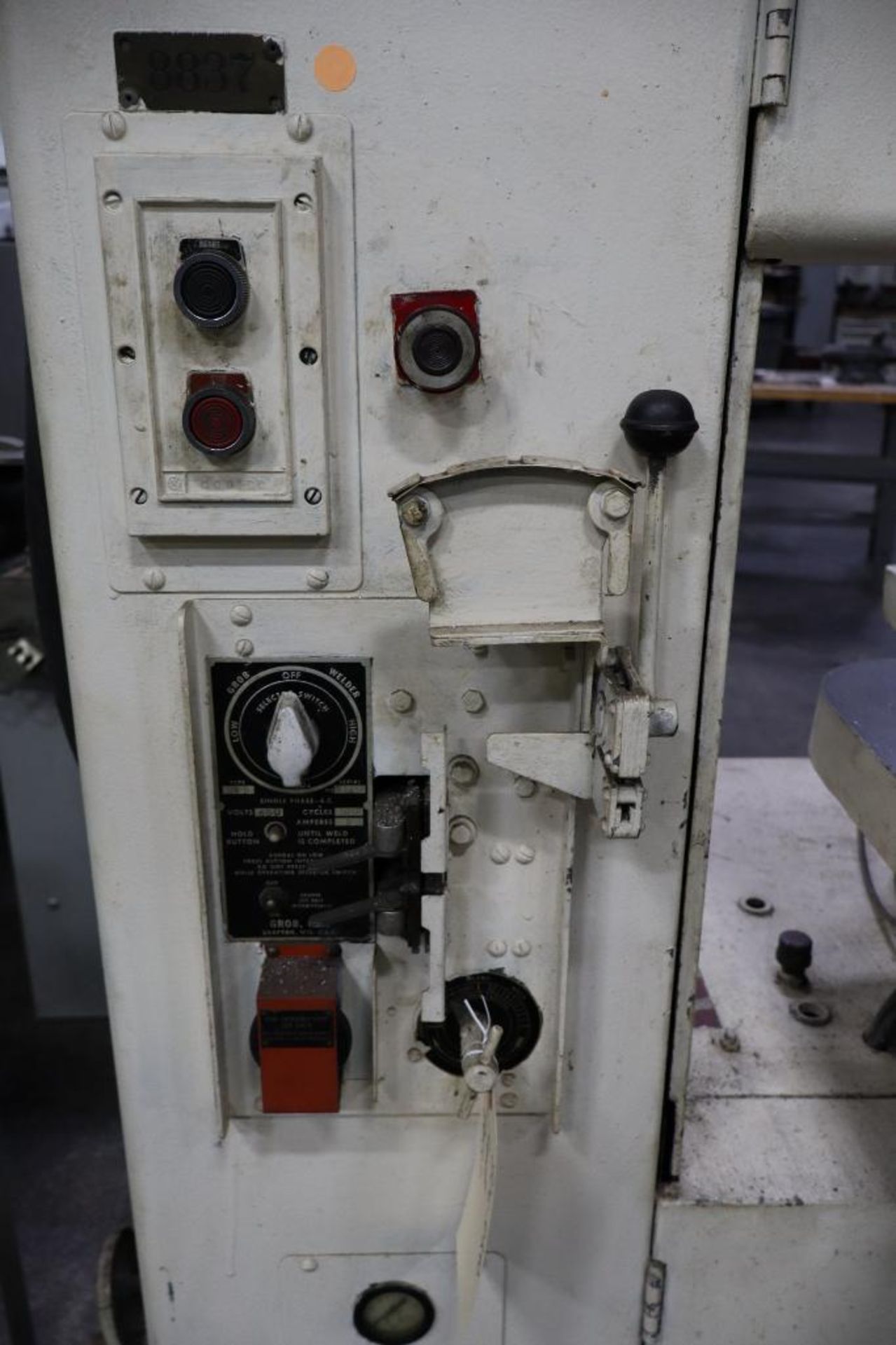 Grob 4V-18 Variable Speed Vertical Bandsaw S/N 2162 DOM 1974 - Image 2 of 3
