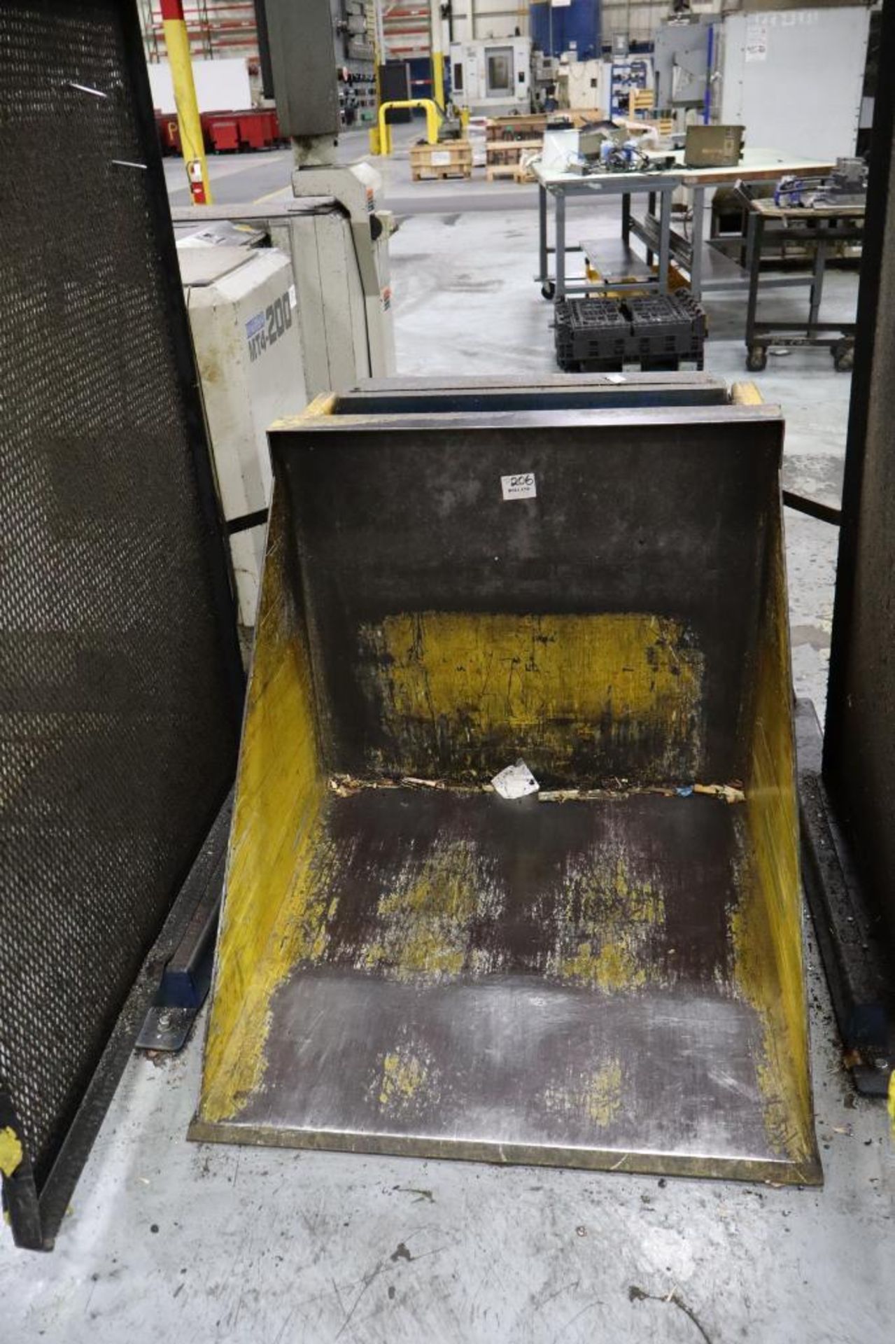 Pentalift 4,000 Lb. Capacity Tilt Table - Image 2 of 2