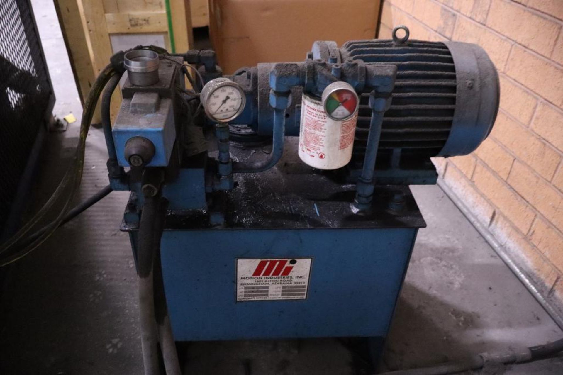 T & S Equipment HBD-6-3 6,000 Lb. Capacity Hydraulic Tilt Table - Image 2 of 3