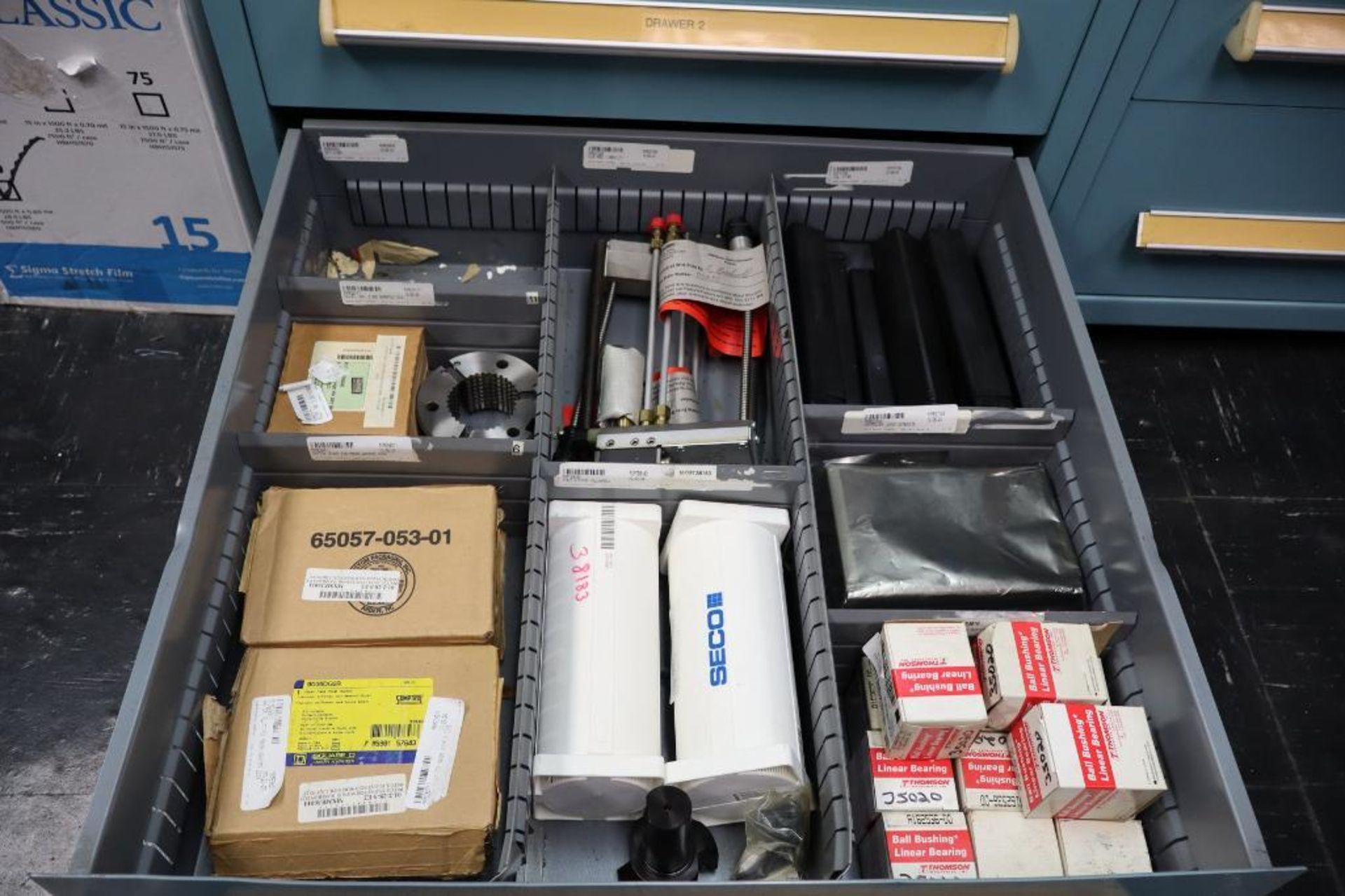 Contents of Cabinet to Include Sandvick Tool Holders and Tools, End Mill Taper 40 Tool Holders, Seco - Image 8 of 8