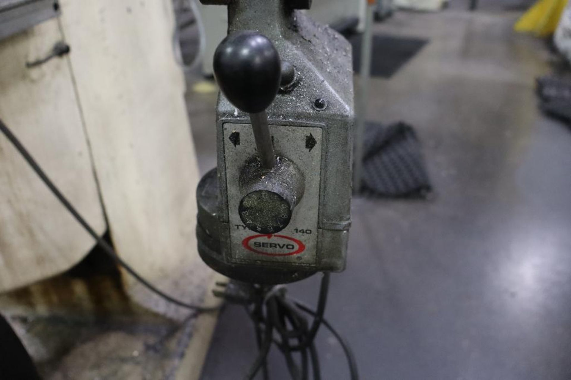 Bridgeport 2 HP Knee Mill S/N 271139 - Image 4 of 5