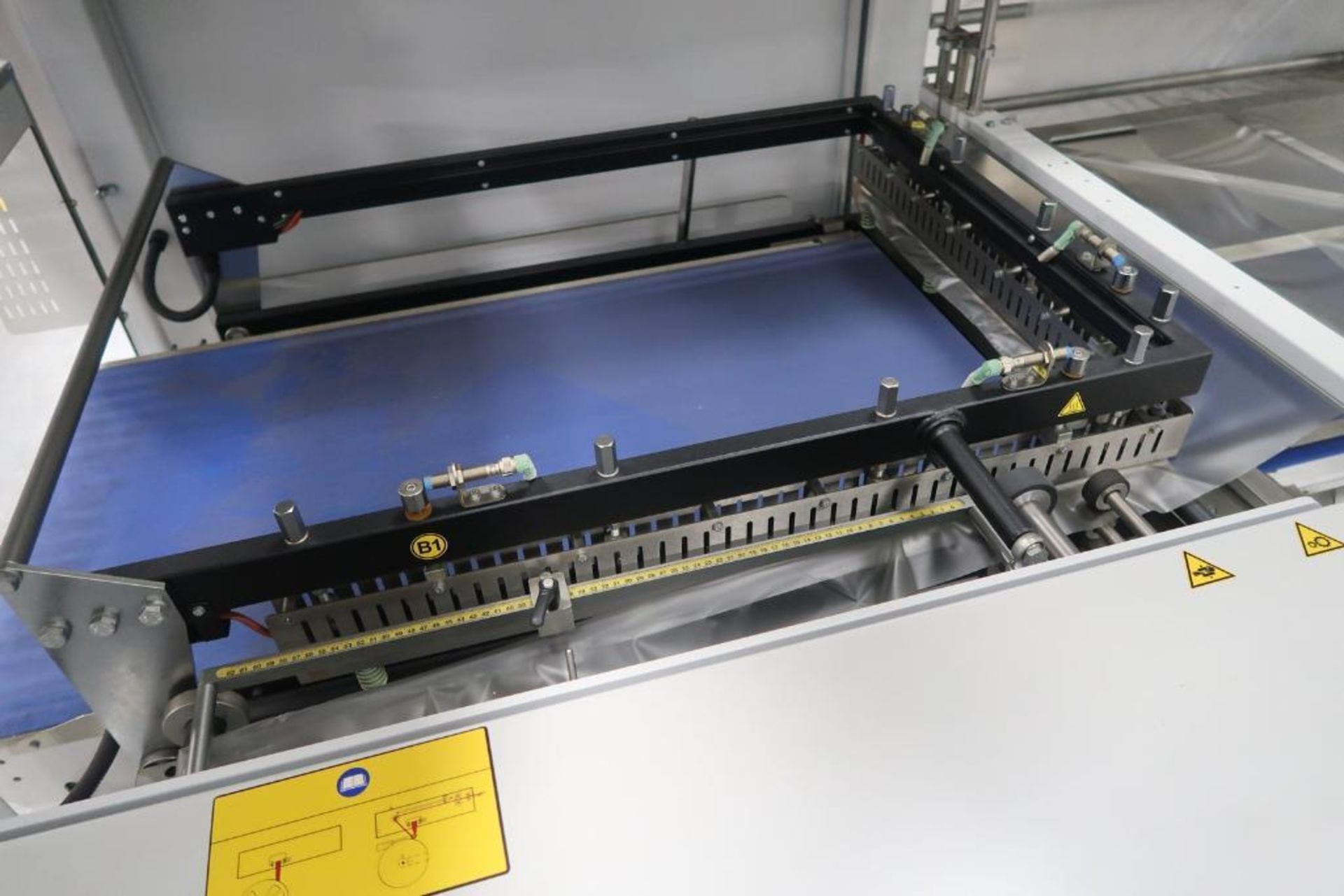 2017 Smipack FP8000CS Automatic L-Sealer - Image 6 of 11