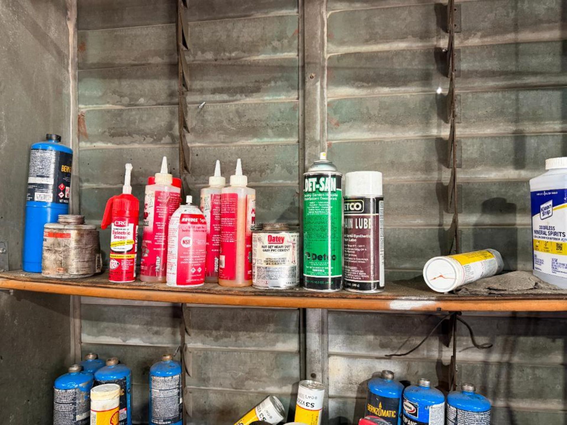 Work Bench and Contents - Image 11 of 12