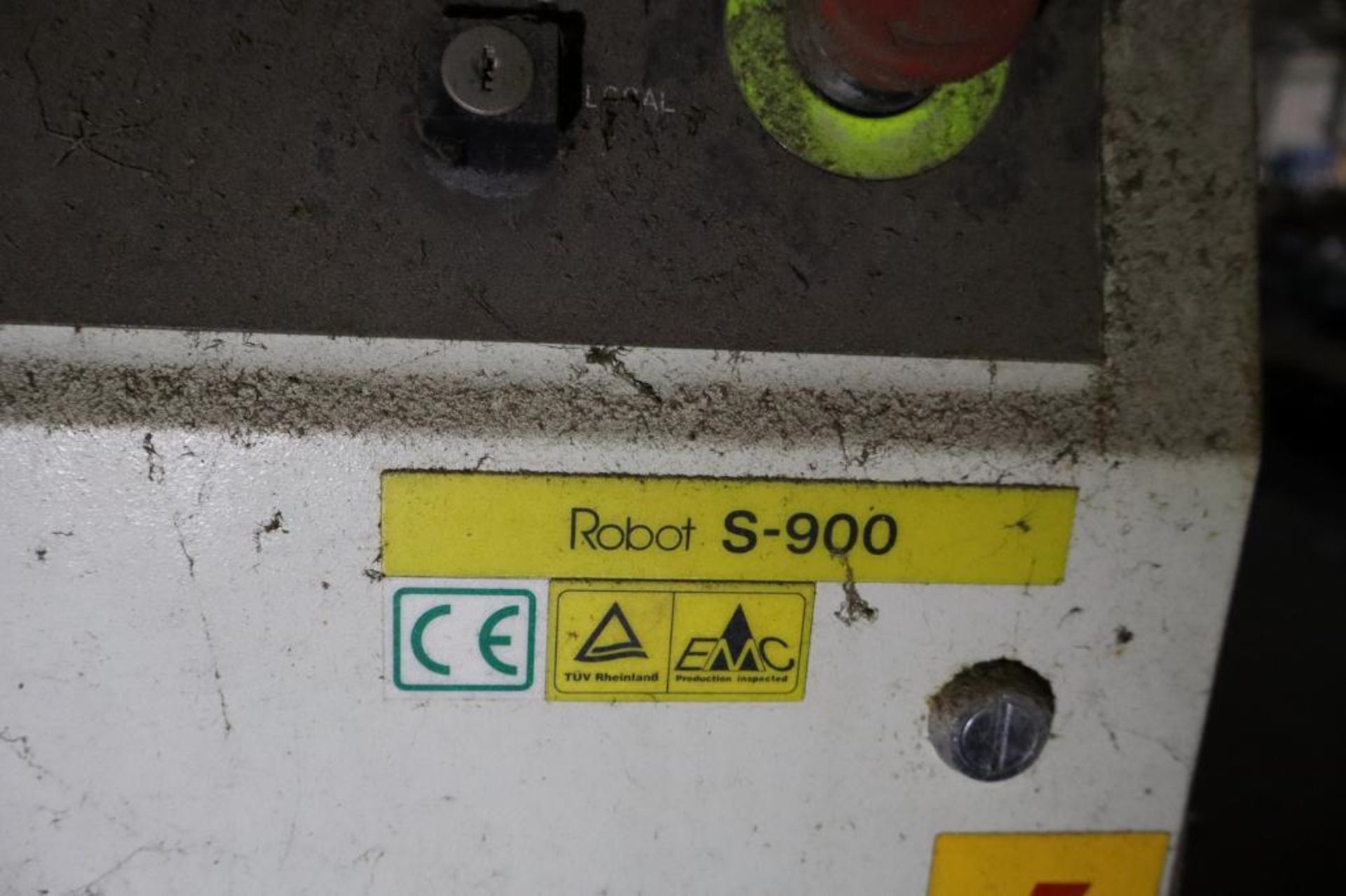 Fanuc DYU 3000/2600 6-Axis Robotic Arm with Fanuc A05B Control Cabinet S/N E96Z00190 (In Crate) - Image 5 of 6