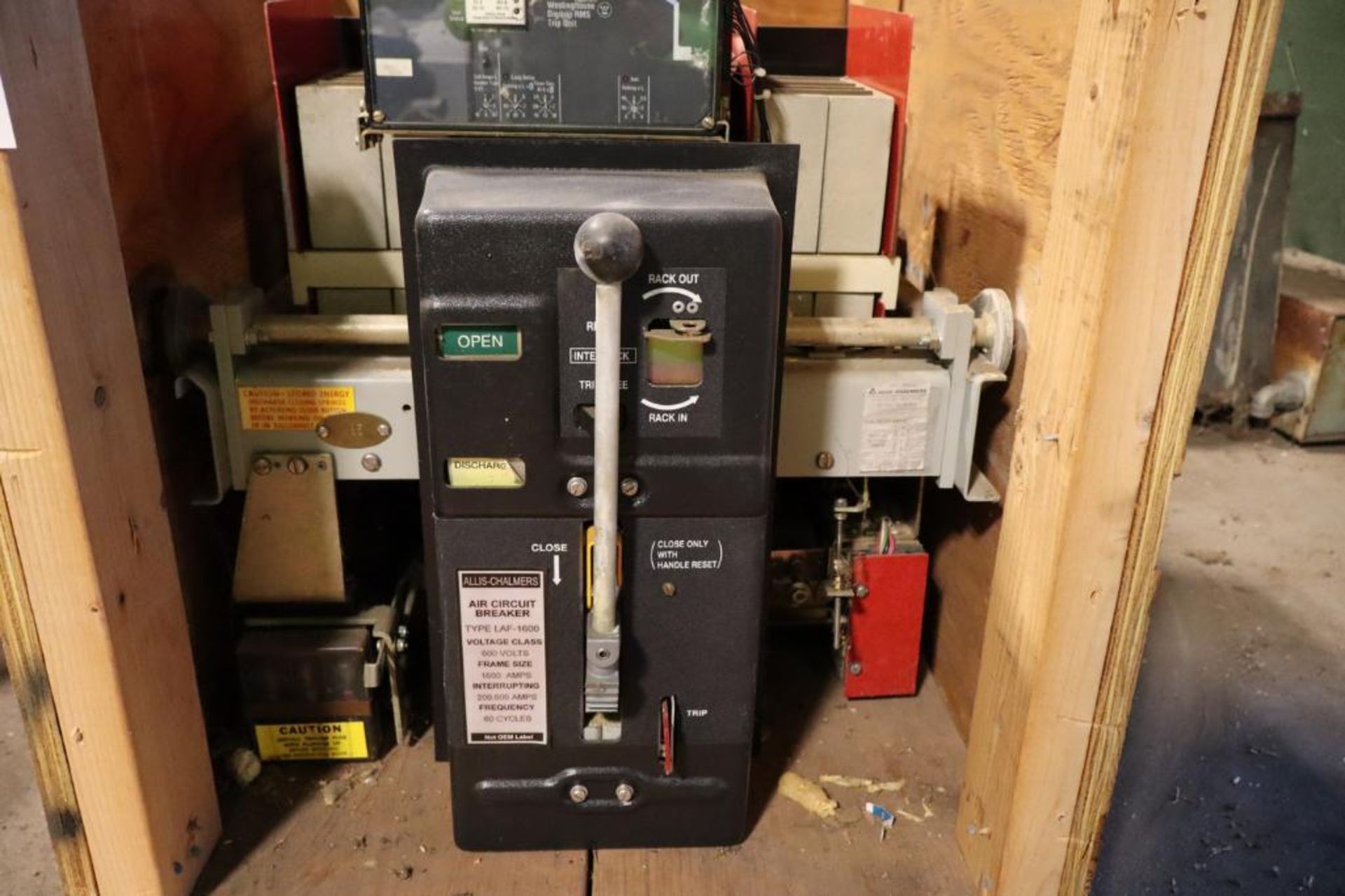 Allis Chalmers LAF-1600 Air Circuit Breaker 1600 Amp Frame - Image 2 of 2
