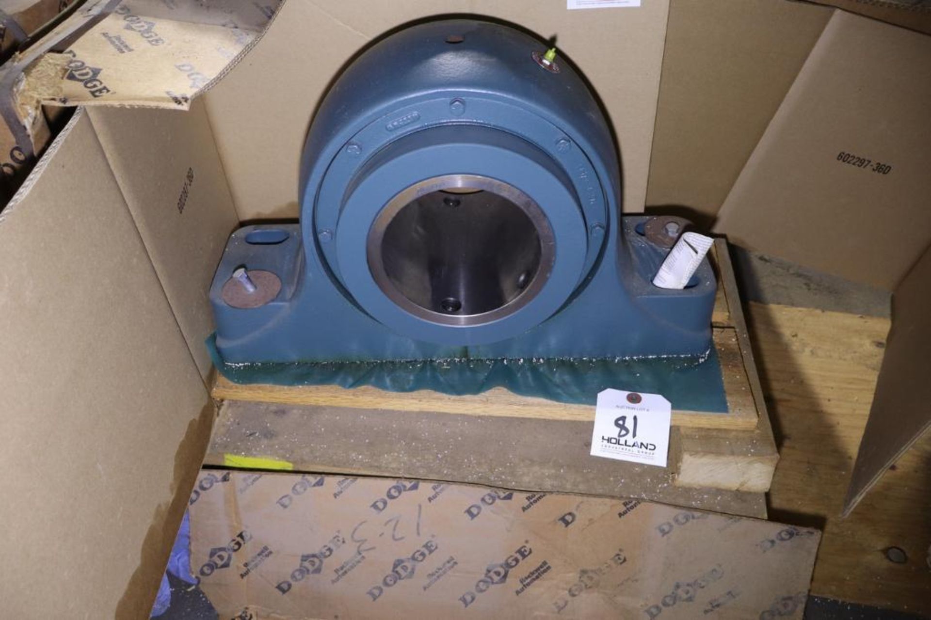 Dodge Type EPB Fixed Bearing Size P4BE515R in Box