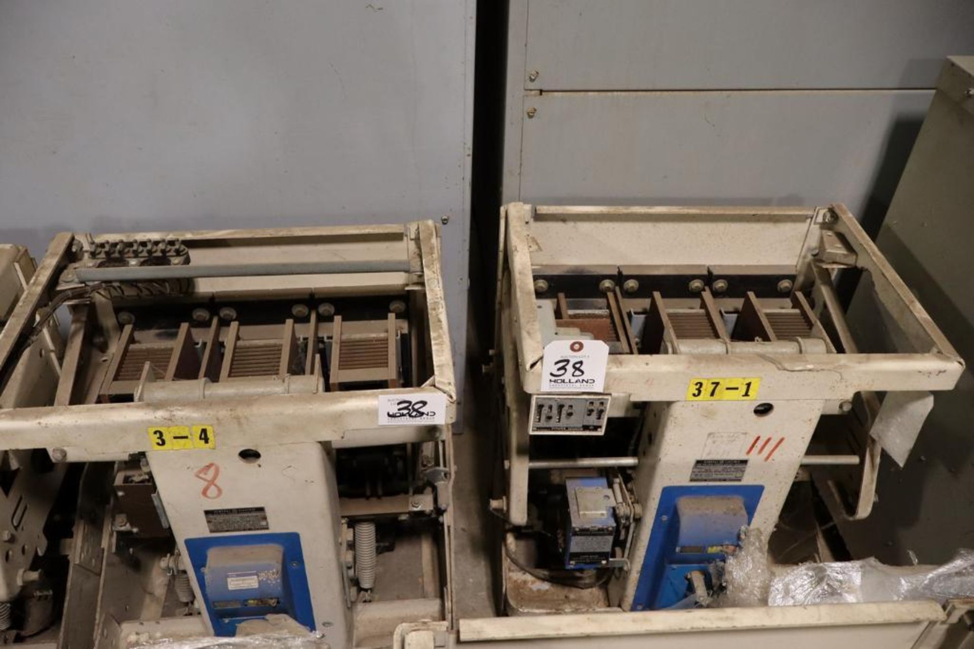 (2) General Electric Low Voltage Power Circuit Breakers 1600 Amp Frame