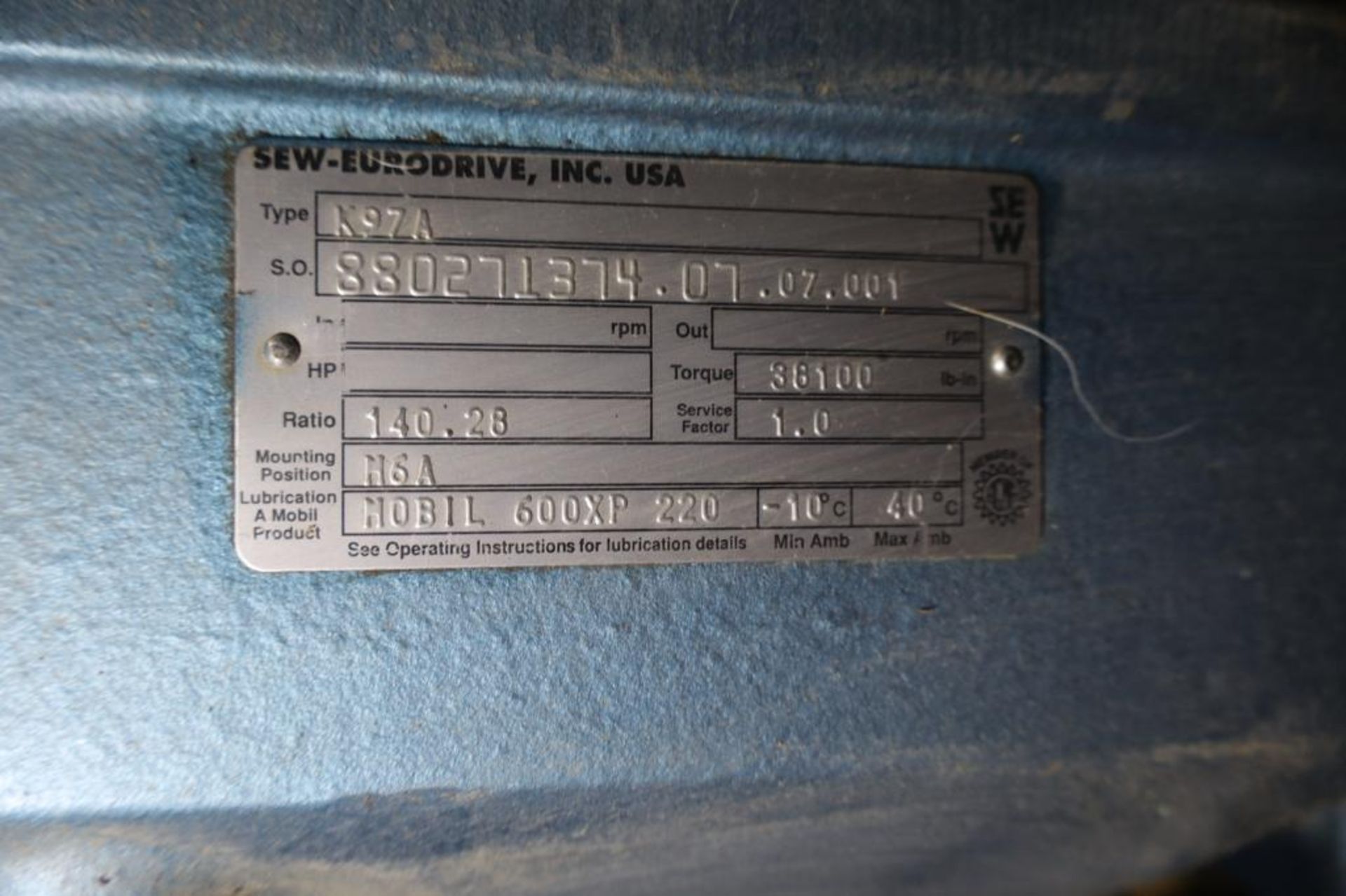 SEW Eurodrive K97A Gear Motor140.28 Gear Ratio - Image 2 of 2