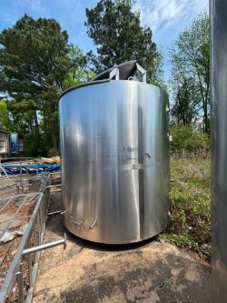 1992 Walker 2000 Gallon Stainless Steel Tank