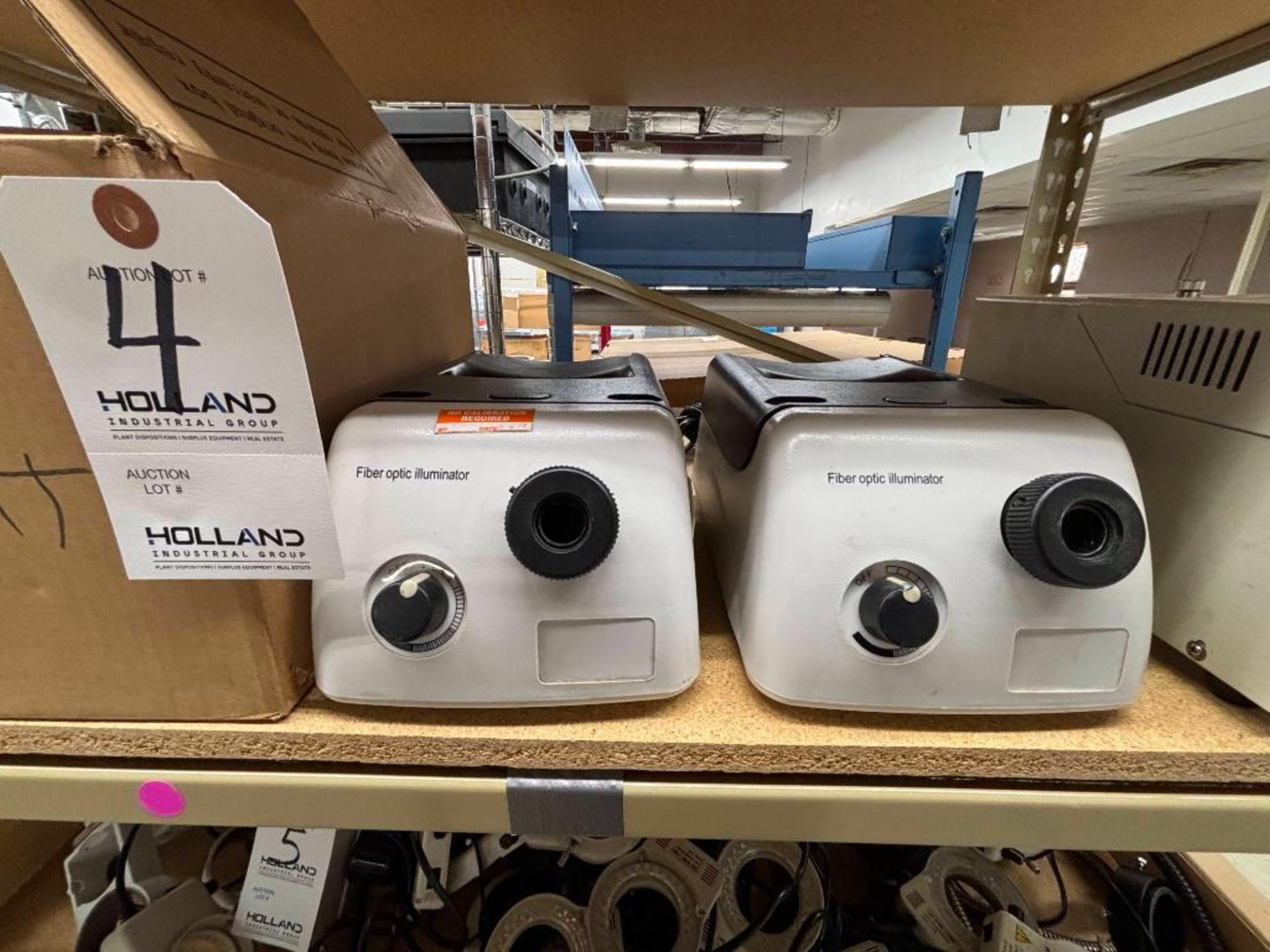 (2) AM Scopoe Lights, (3) Fiber Optic Illumiators, (One is Unused in Box), (18) Halogen Reflector La - Image 3 of 6