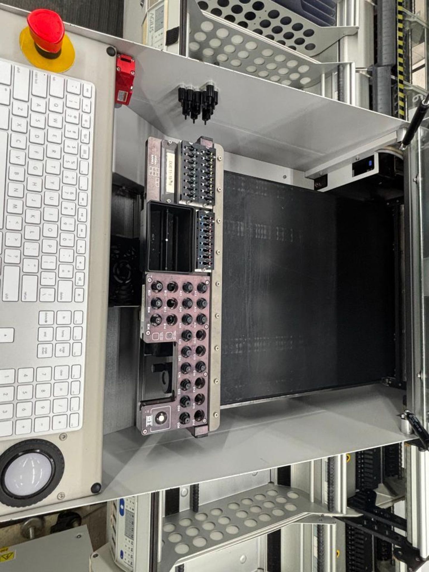 MYDATA MY100-14 Pick and Place Machine Model MY100LXe-14, Ser# 140301, Year 2011, 3 Phase, with (2) - Image 4 of 7