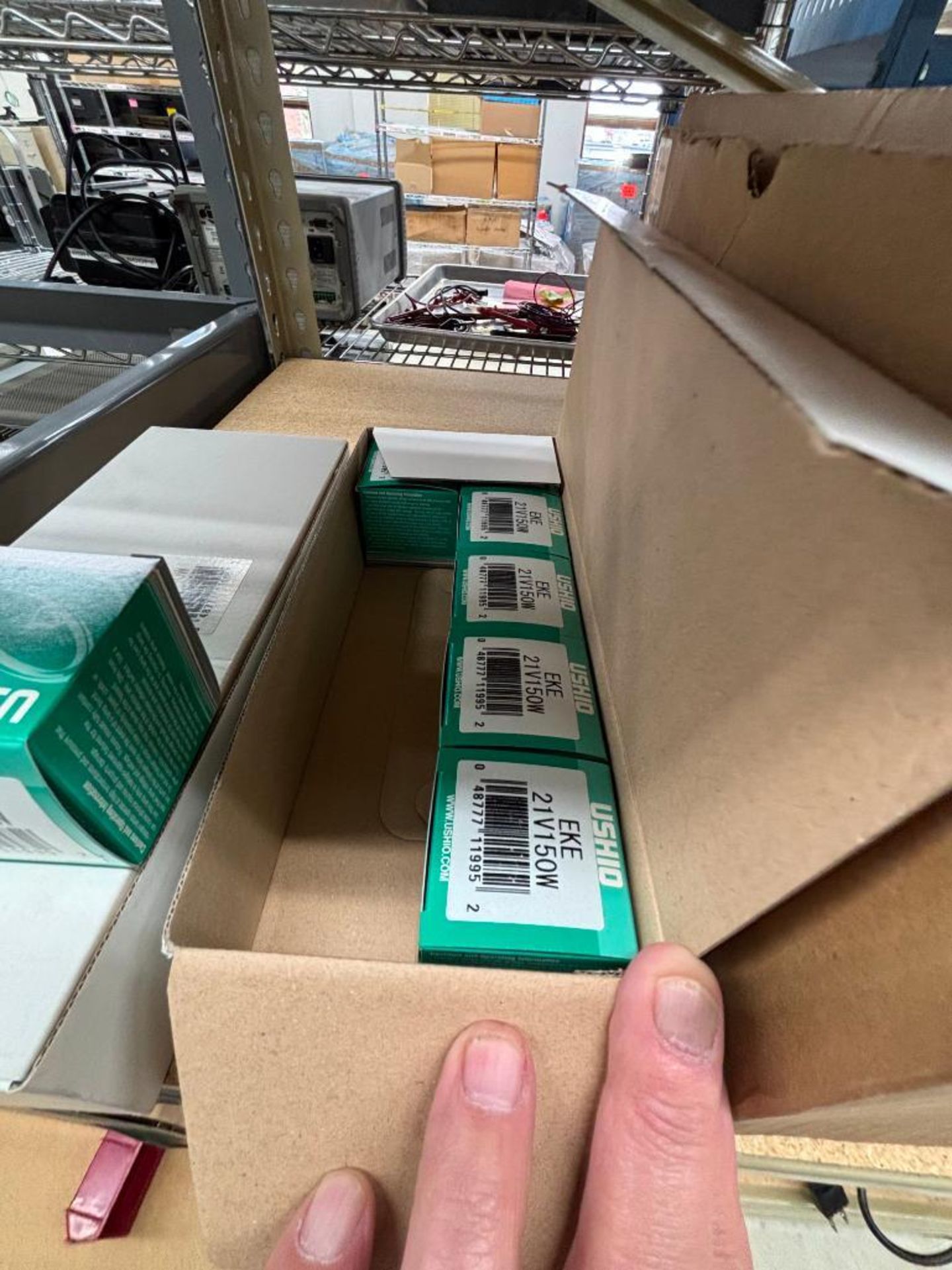 (2) AM Scopoe Lights, (3) Fiber Optic Illumiators, (One is Unused in Box), (18) Halogen Reflector La - Image 6 of 6