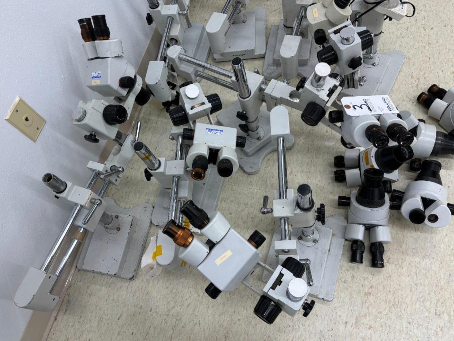 (8) Inspectin Scopes with Stands, (9) Inspection Scopes, No Stands, Some Eye Pieces Missing - Image 4 of 6