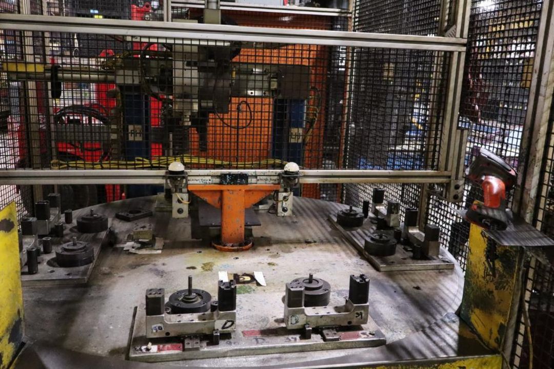 Specialty Tooling Systems 3rd Row Recliner Function Test Station - Image 2 of 3