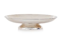 A LARGE OVAL STERLING SILVER PEDESTAL BOWL