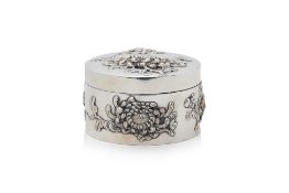 A CHINESE EXPORT CIRCULAR SILVER BOX